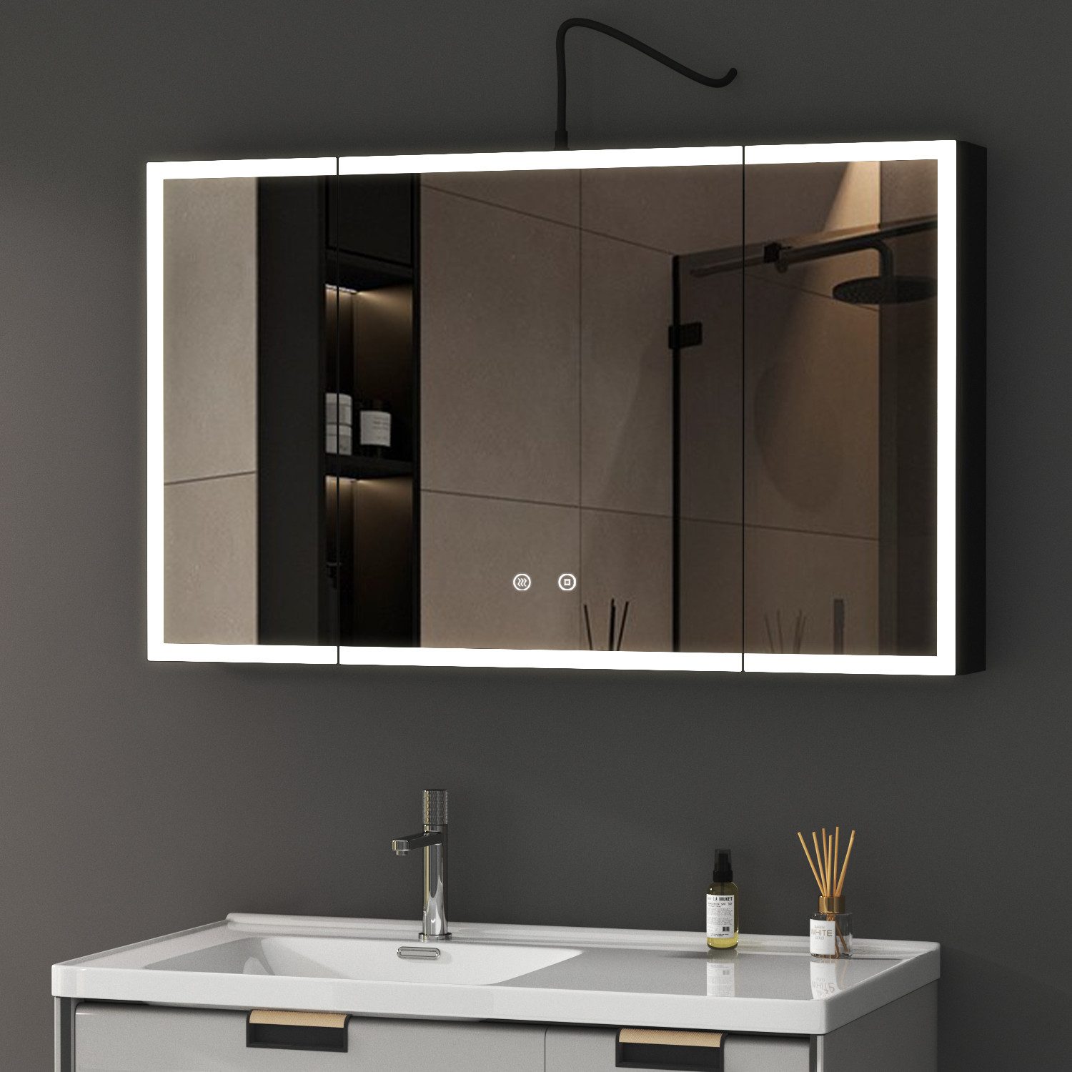 WDWRITTI Spiegelschrank Alu 3-türig 100x60 90x60cm Badezimmerspiegelschrank Schwarz 3Lichtmodi (Badschrank Schwarz matt Anti-Fog Dimmbar, Alu-Schranktür, Stahl Schrank-Korpus, Doppel Spiegel, Speicherfunktion) mit Netzadapter, vormontiert geliefert,2 Installation