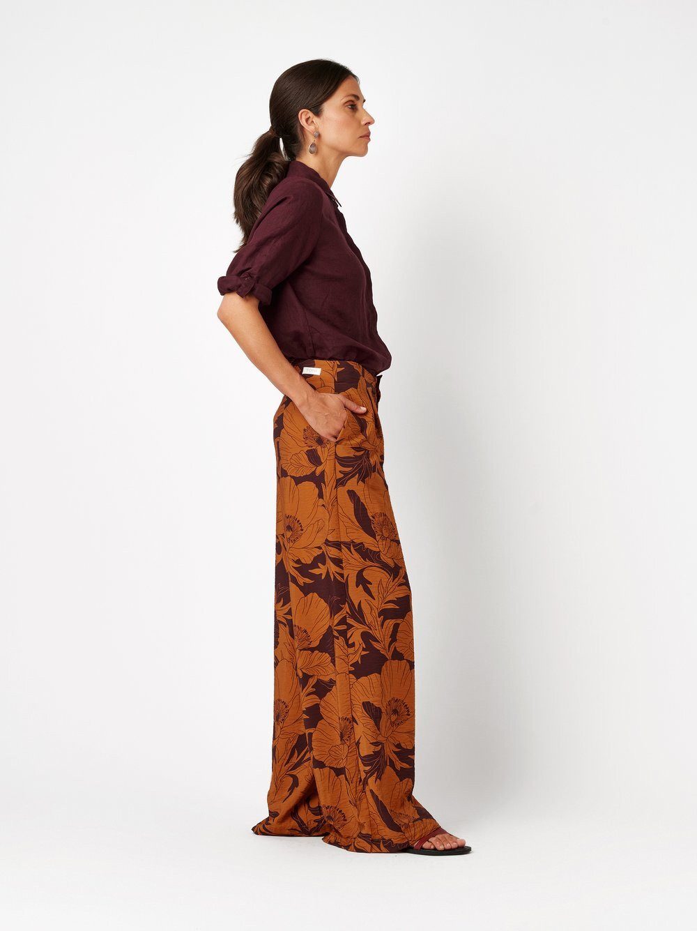 TONI Palazzohose Elli Wide mit floralem Print und feiner Crêpe-Struktur
