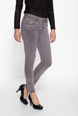 ATT Jeans 5-Pocket-Jeans Leoni mit Lochstickerei am Tascheneingriff
