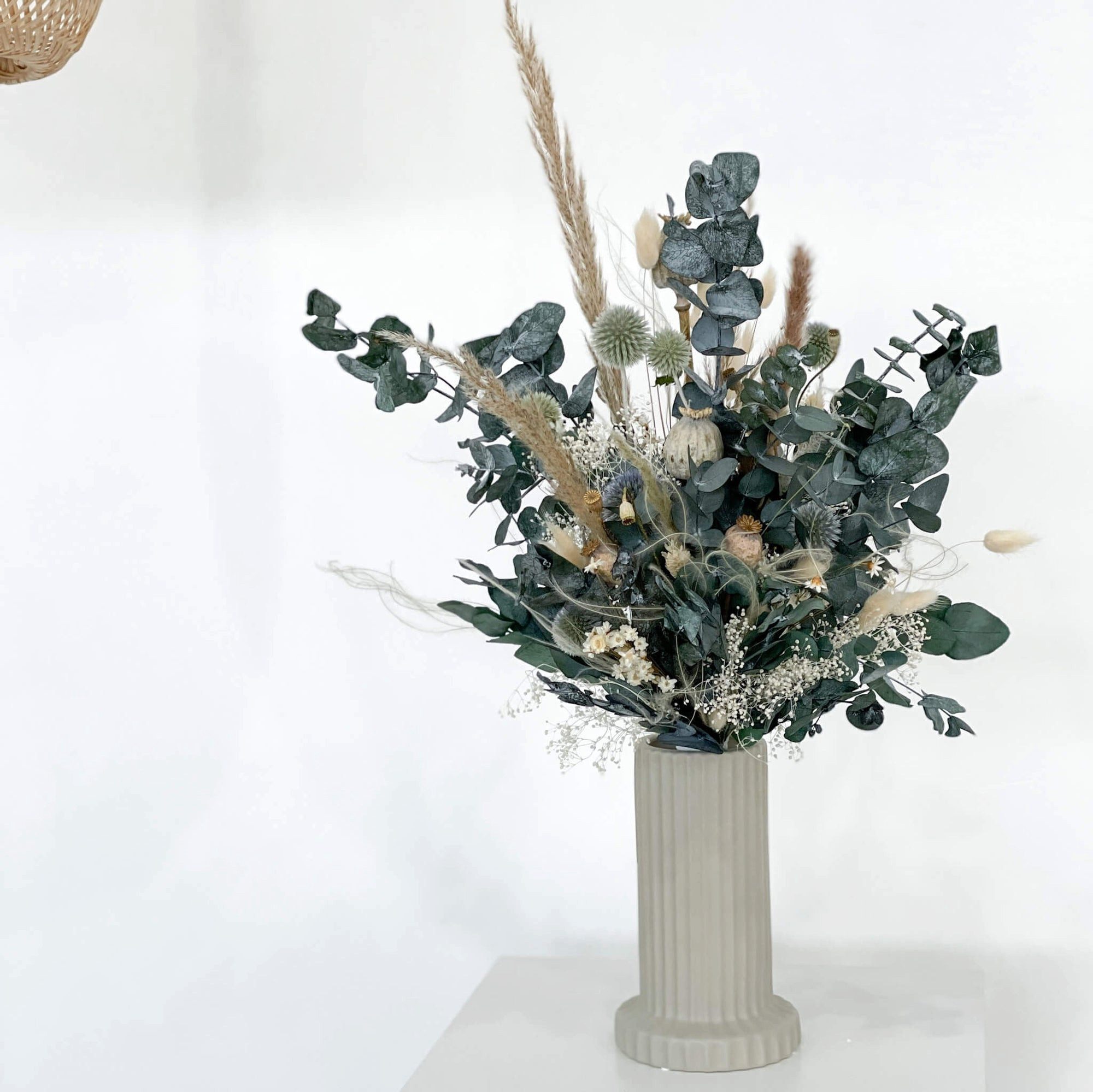 Trockenblume Eleganz der Natur: Brautstrauß aus Pampasgras, Eukalyptus, Federgras u Pampasgras, Eukalyptus, Federgras, Distel, Schleierkraut, Mohnkapseln, Glixia, LYKKE & You