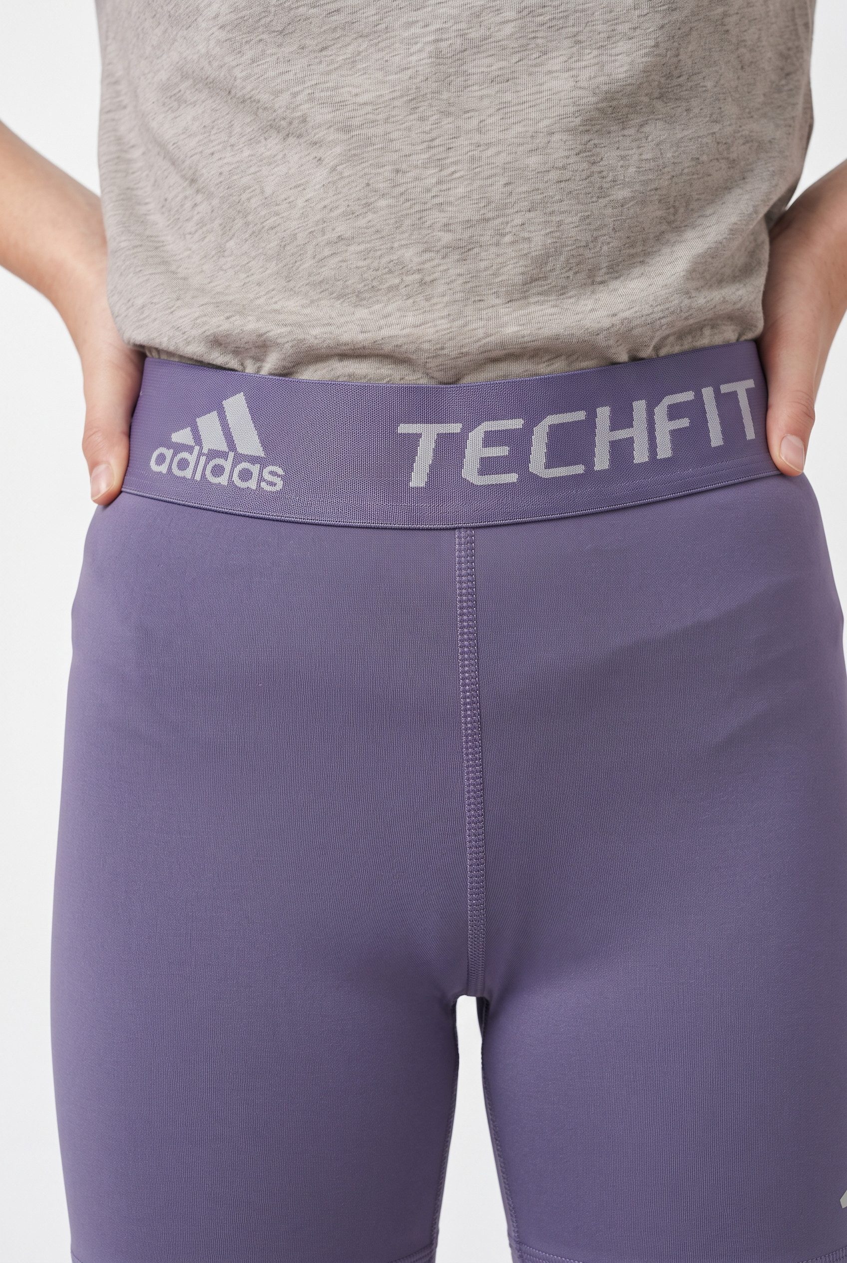adidas Sportswear Shorts TECHFIT LEGGINGS, KURZ – Bild 3 von 5