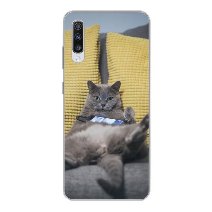 MuchoWow Handyhülle Katze - Bank - Faule Phone Case Handyhülle Samsung Galaxy A70 Silikon Schutzhülle