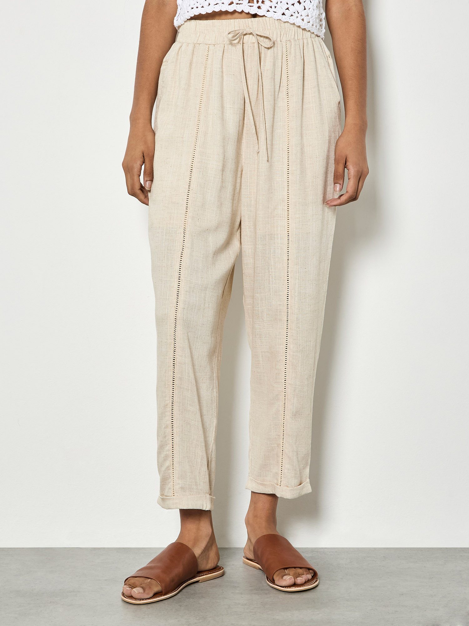 Apricot Stoffhose Jogginghose aus Leinen mit Ziernaht-Einsätzen