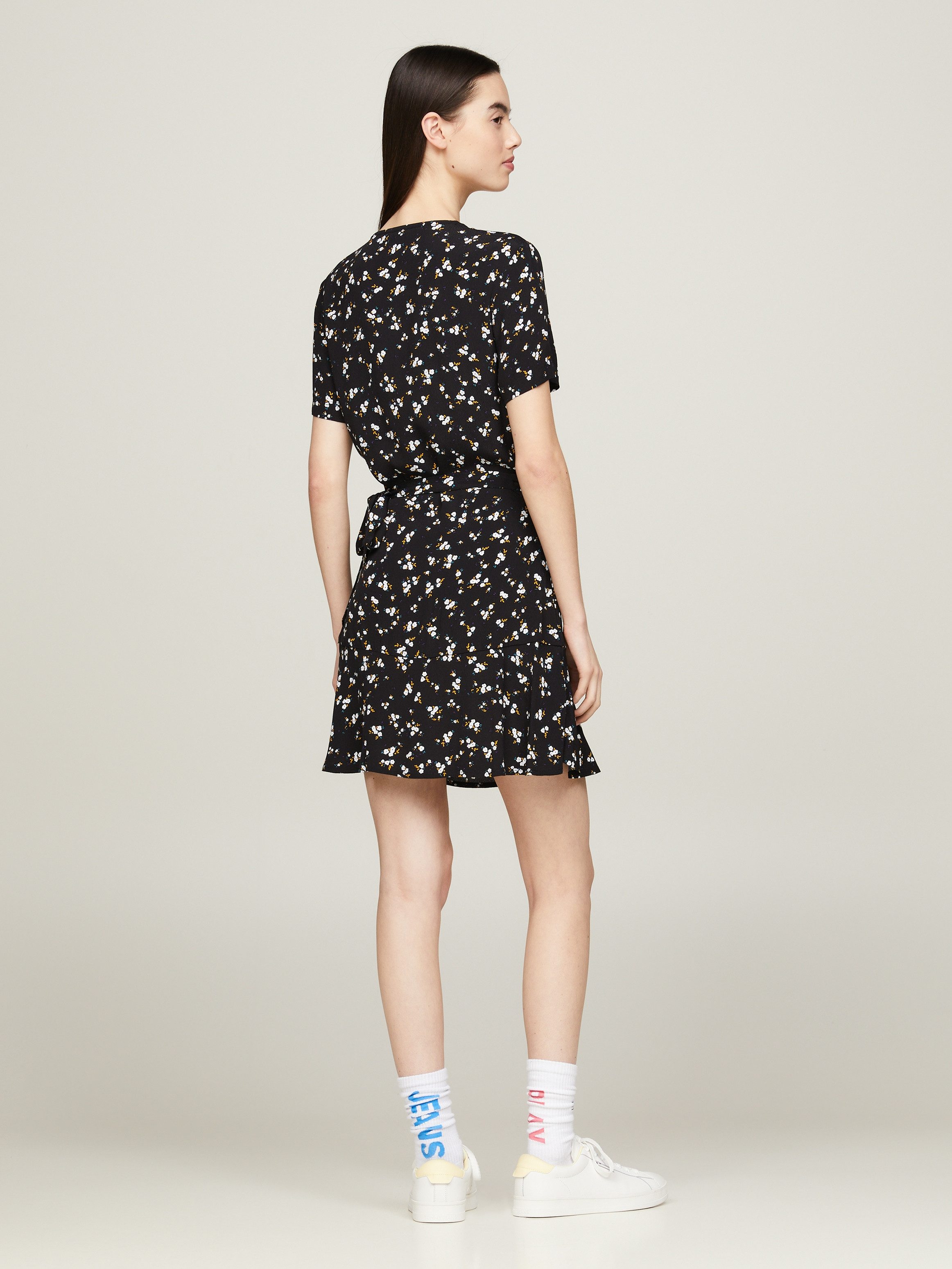 Tommy Jeans Wickelkleid TJW FLORAL RUFFLE günstig online kaufen