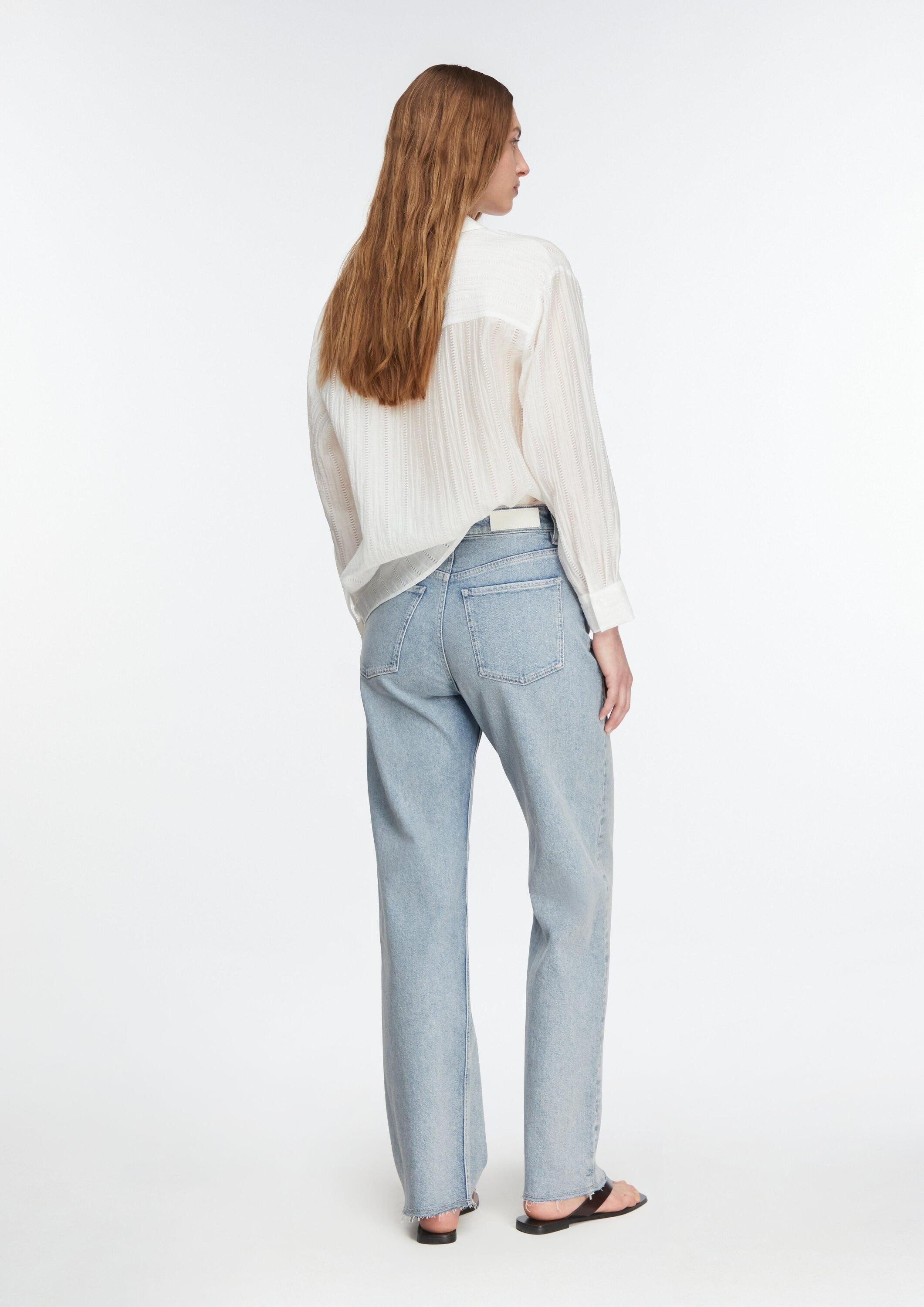 comma Regular-fit-Jeans Jeans-Hose Straight-Fit-Denim mit ausgefranstem Saum