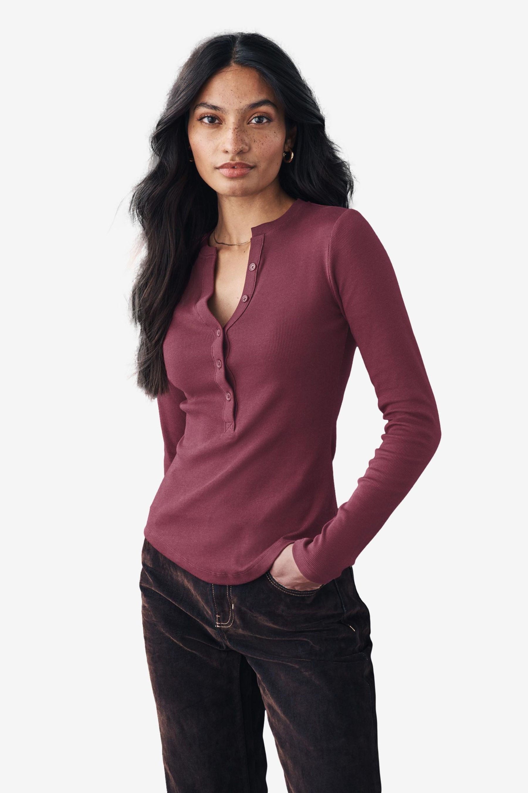 Next Langarmshirt Langärmeliges Henley-Oberteil mit Zierknopf günstig online kaufen