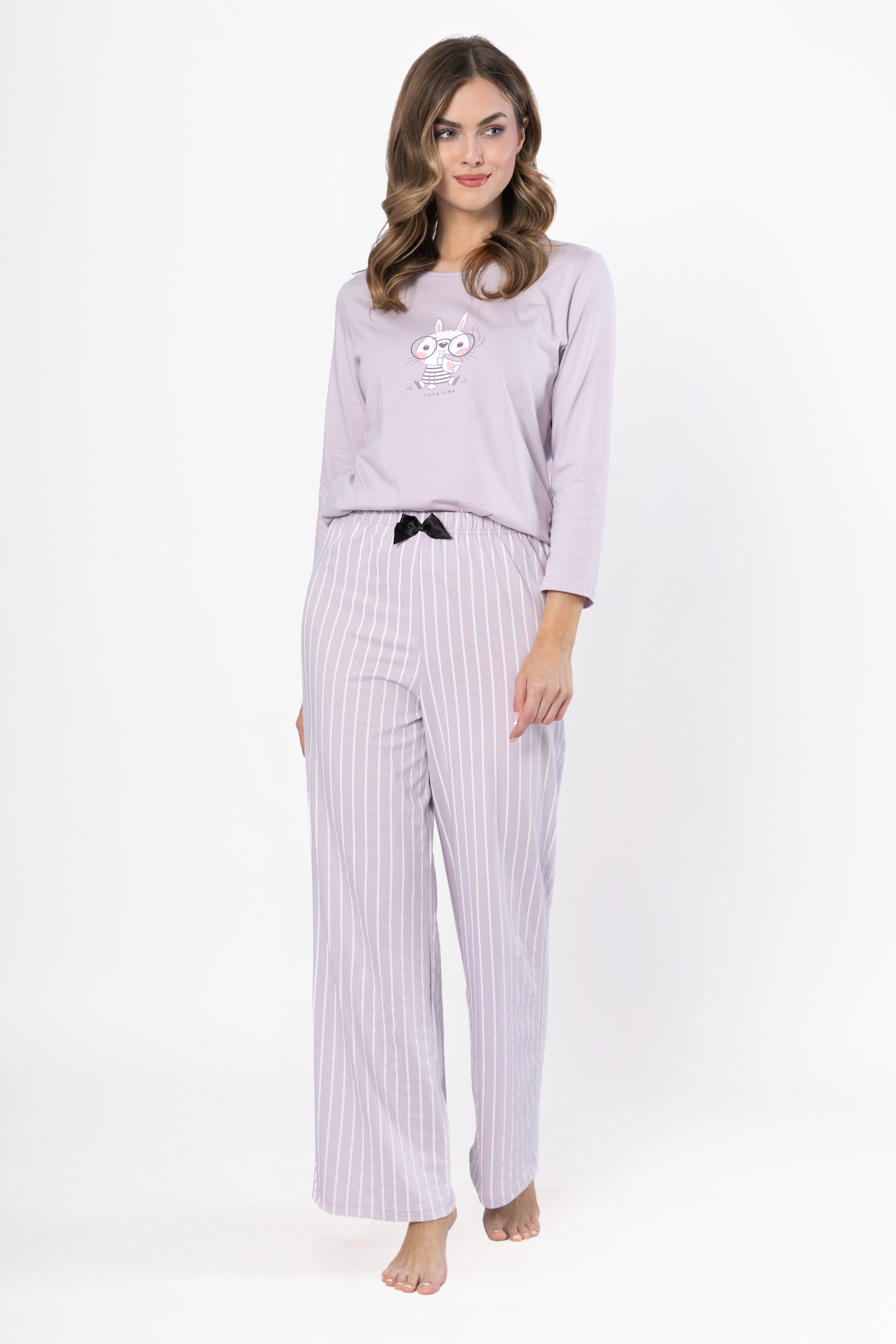 COOLISMO NIGHTWEAR Pyjama Damen Schlafanzug-Set in Powder-Lavendel mit Häschen Motiv-Druck & gestreifter Schlafhose