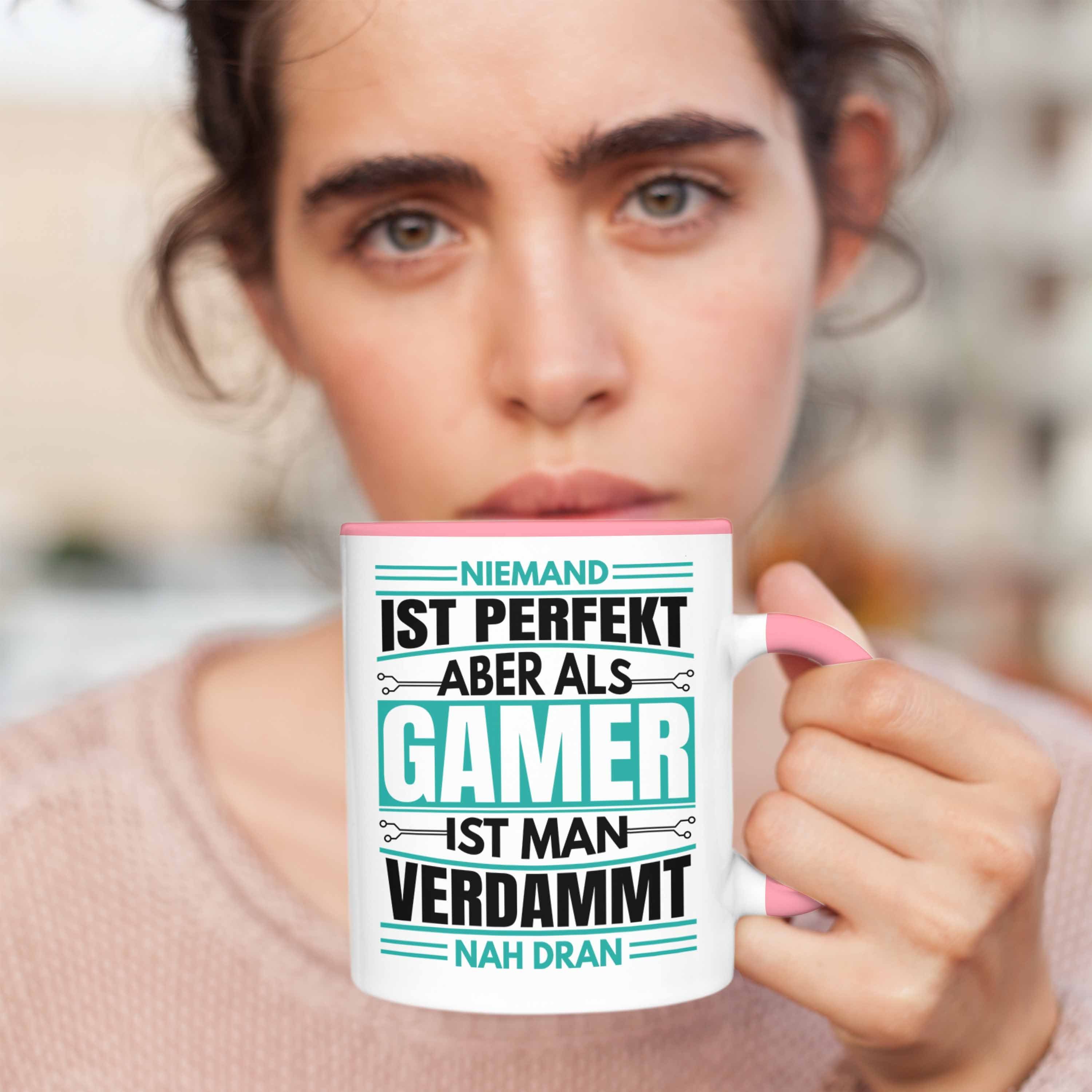 Trendation Tasse Trendation - Zocker Rosa Tasse für Perfekt Ist Geschenkidee Gamer Geschenk Niemand Jungs
