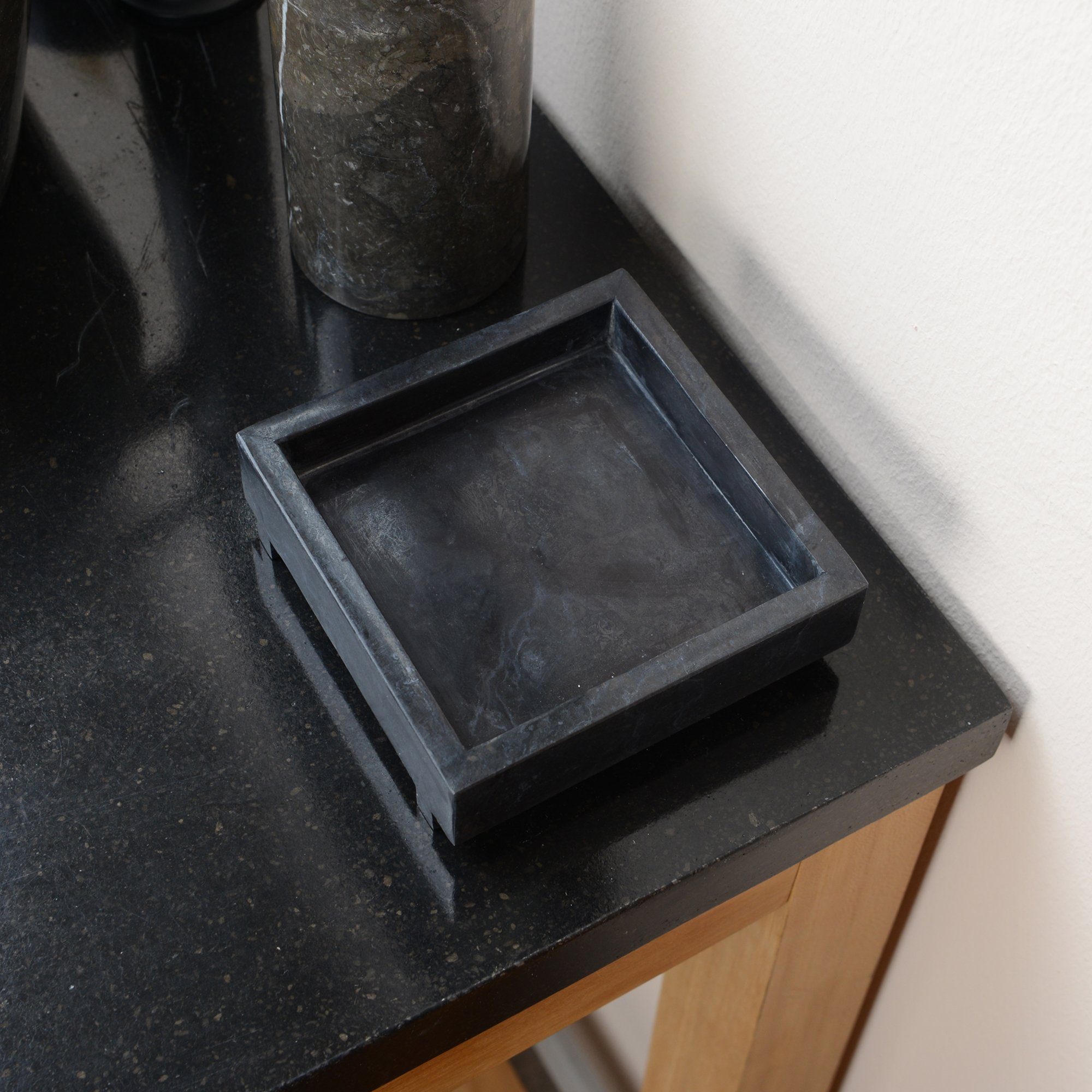wohnfreuden Dekoschale Marmor Seifenschale 13x13 cm schwarz, 1285 – Bild 4 von 5