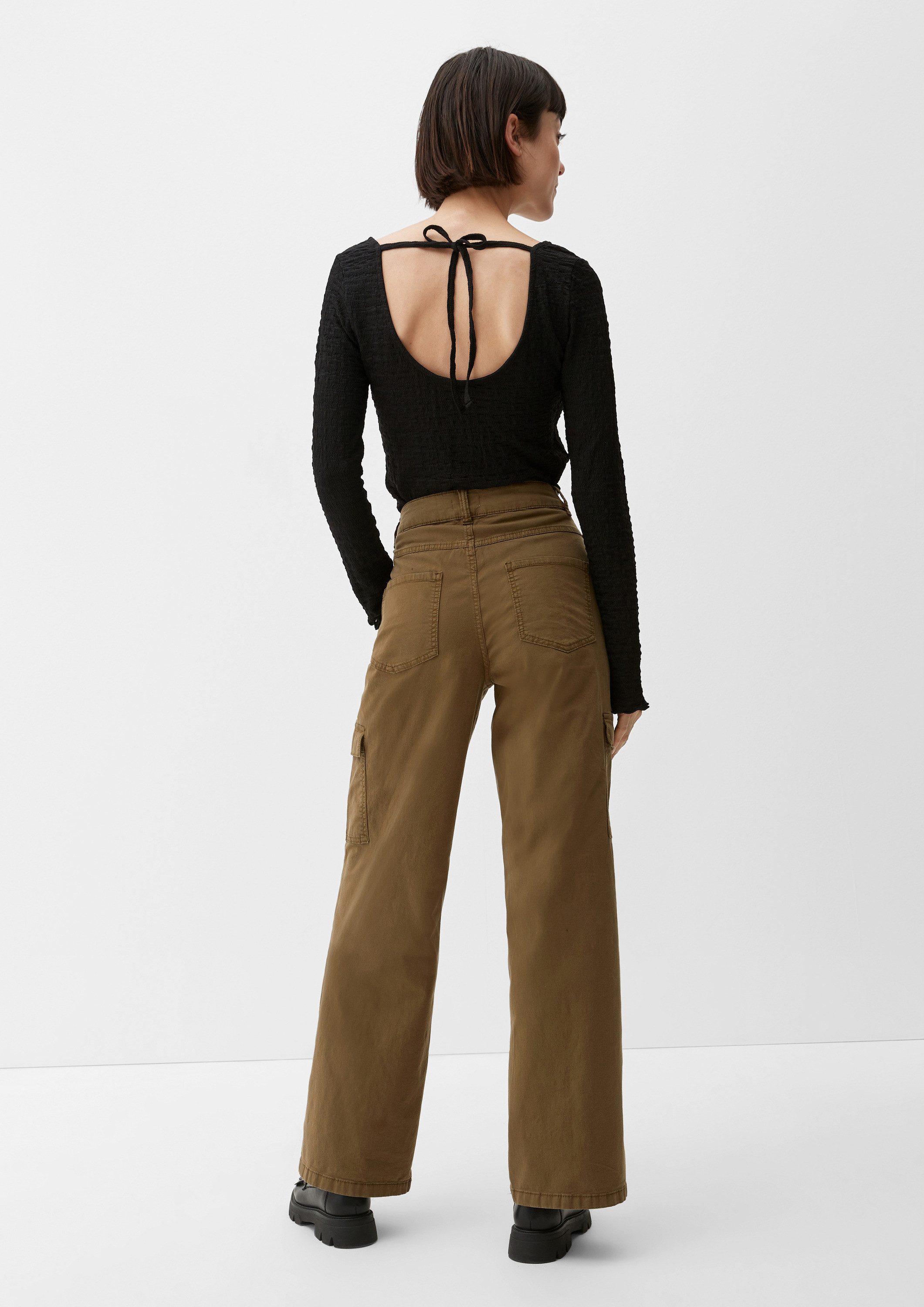 s.Oliver Chinos Hose Regular: Hose mit Cargotaschen