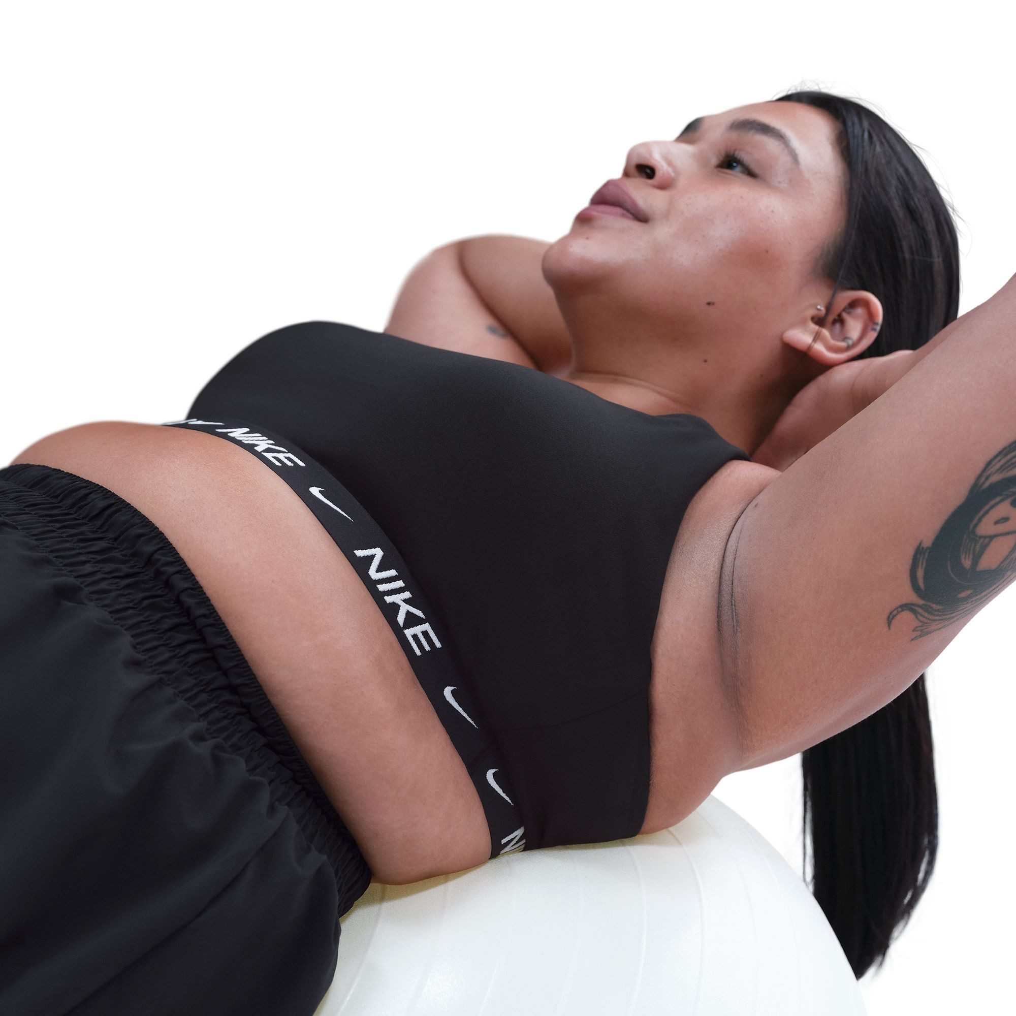 Nike Tanktop W NK DF INDY LGT SPT BRA sportlicher Stil, für sportliche Aktivitäten, leichtes Tragegefühl