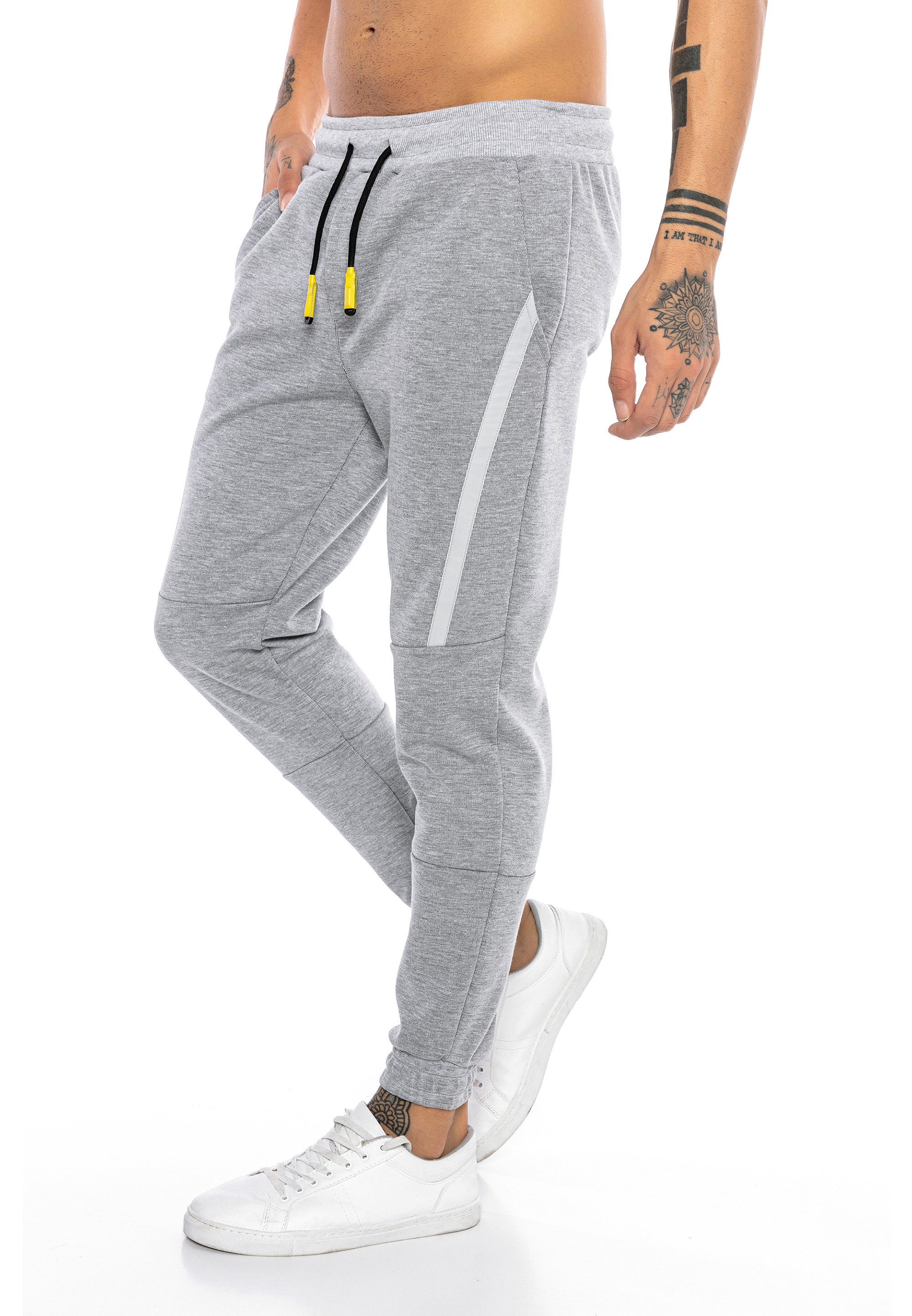 RedBridge Jogginghose mit sportlichen Details Bequeme Passform für Training günstig online kaufen