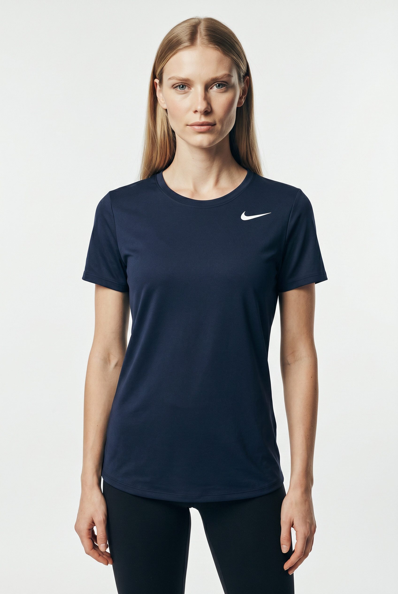 Nike T-Shirt W NK DF RLGD SS TEE sportlicher Stil, Kurzarm, für Fitness, Fußball, Yoga und Laufen