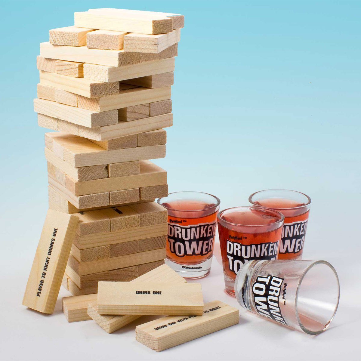 Goods+Gadgets Spiel Drunken Tower-Spiel Tippy Tower Trink-Spiel, Stapelspiel Saufspiel Klotzspiel, 4 Gläsern