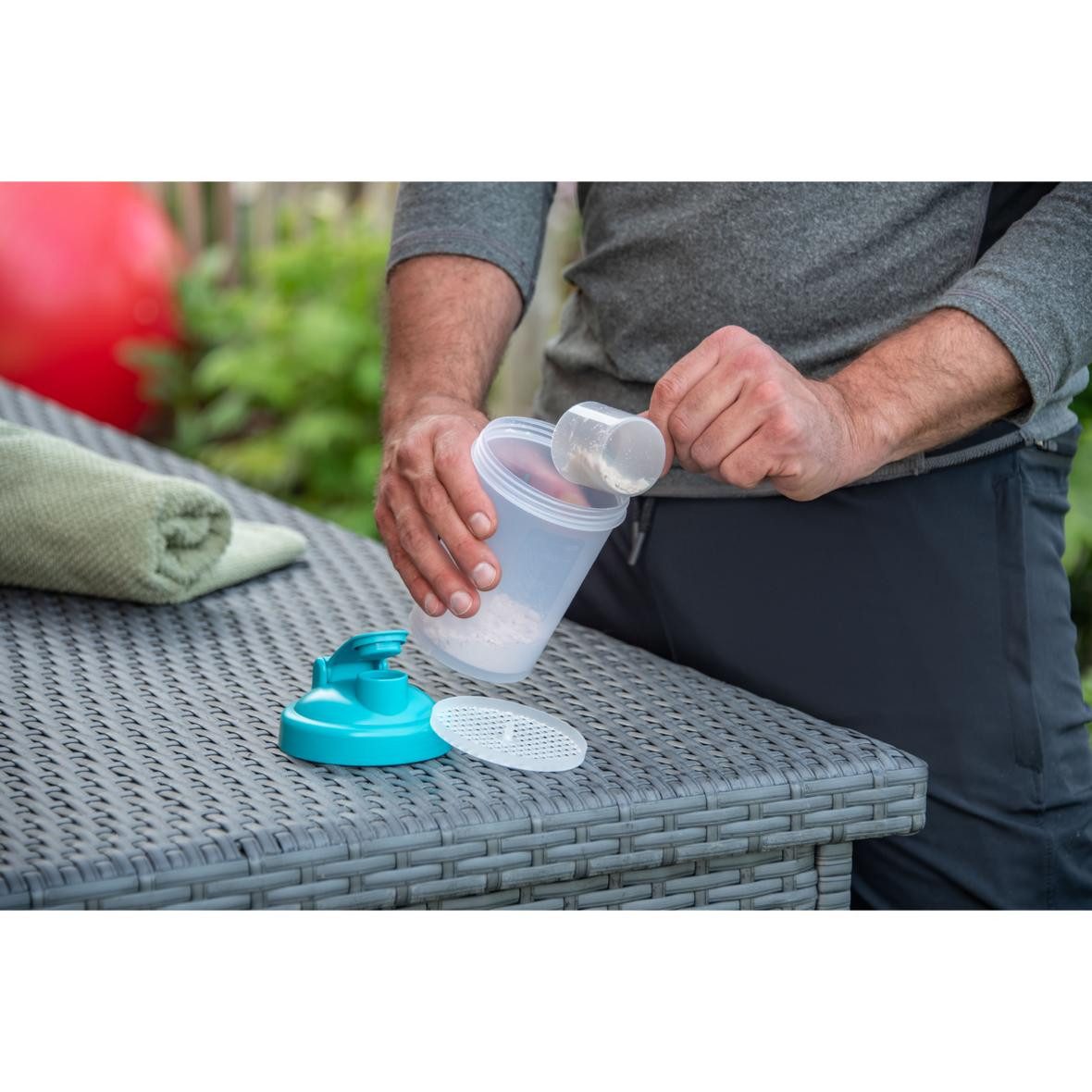 elasto Protein Shaker PROTEIN Fitness-Shaker 400 ml mit herausnehmbarem Sieb, Shaker für Eiweiß- & Sportgetränke, auslaufsicher, einfache Reinigung – Bild 5 von 5