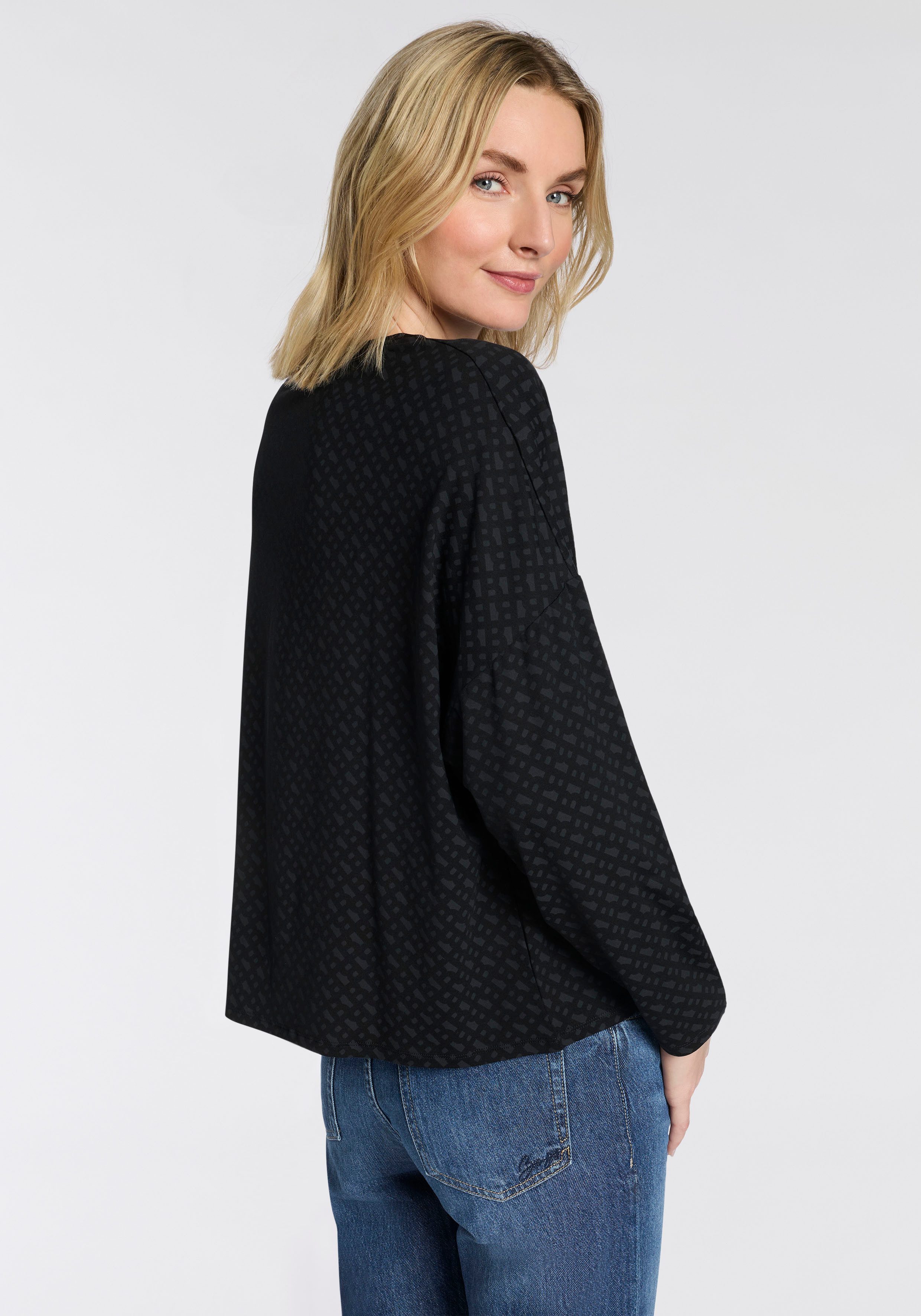 BOSS Pyjamaoberteil mit Monogramm-Print und Fledermausärmeln, Rundhalsausschnitt