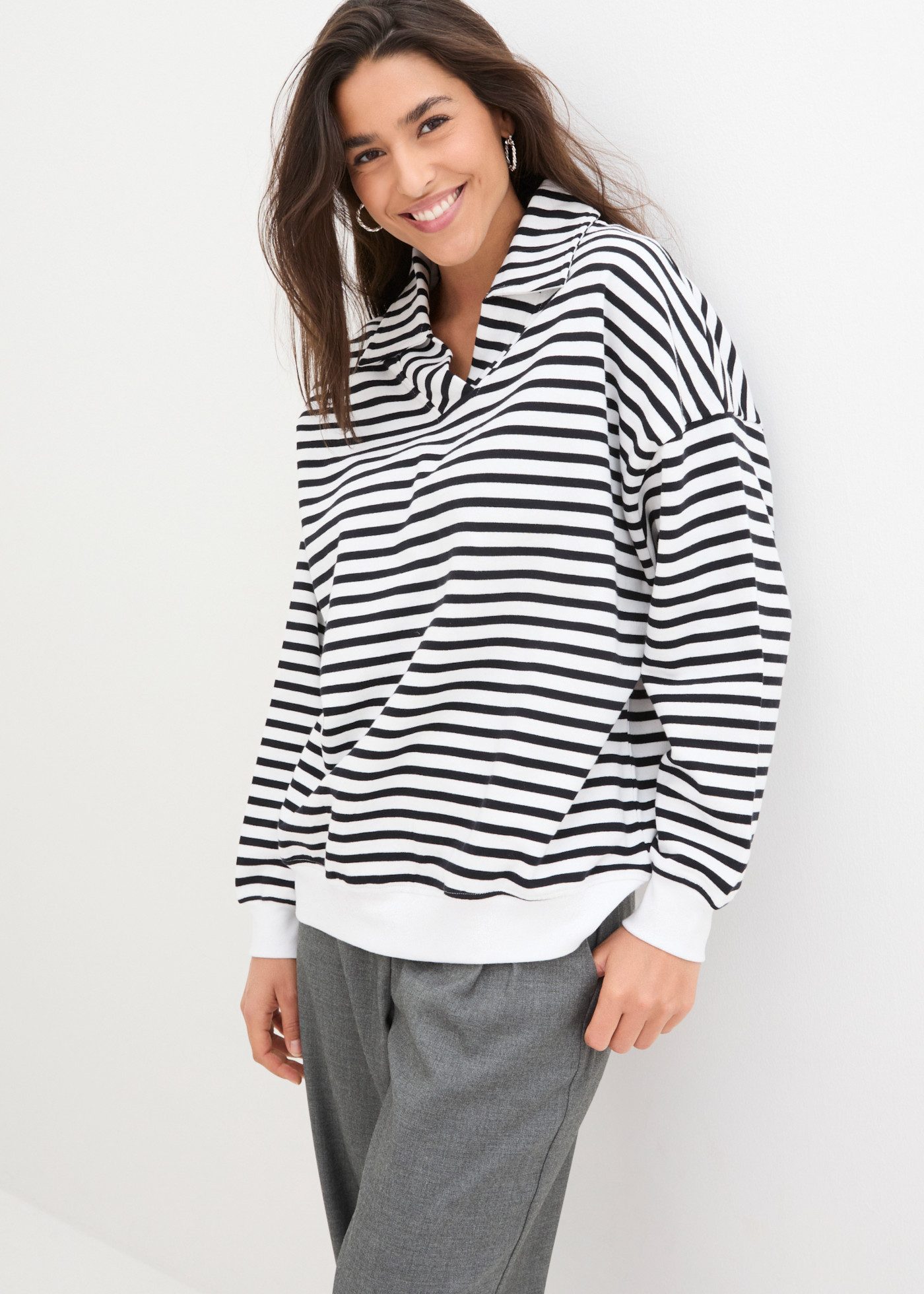 bonprix Sweatshirt Oversize-Passform, mit Rippeinsatz, casual