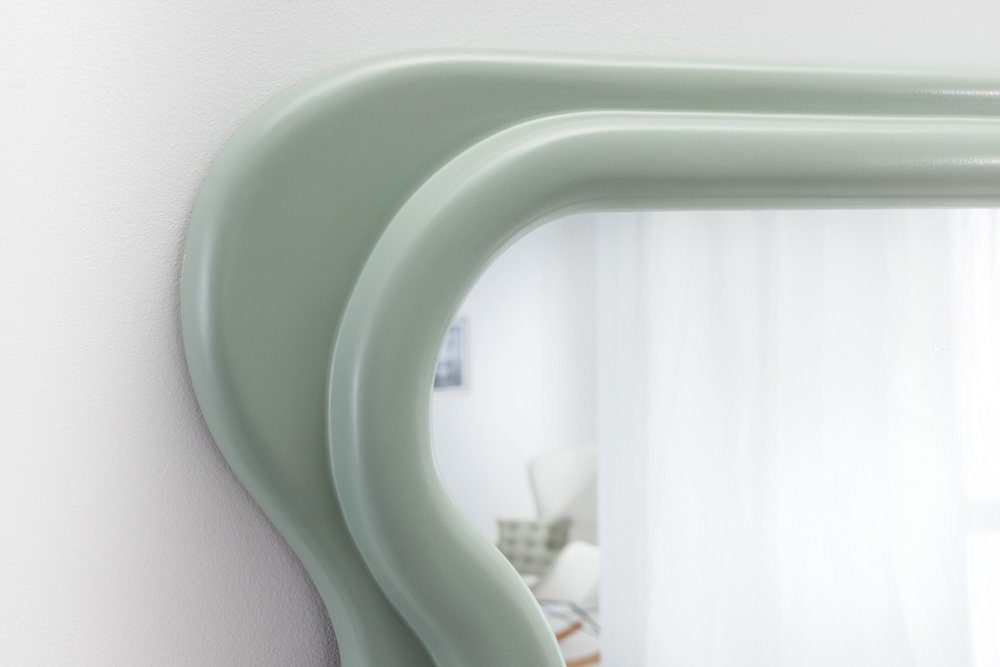 riess-ambiente Wandspiegel CURVY 160cm salbeigrün (Einzelartikel, 1-St), Flur · Kunststoff · Rahmen · Wellen · Ganzkörper · Groß · Modern