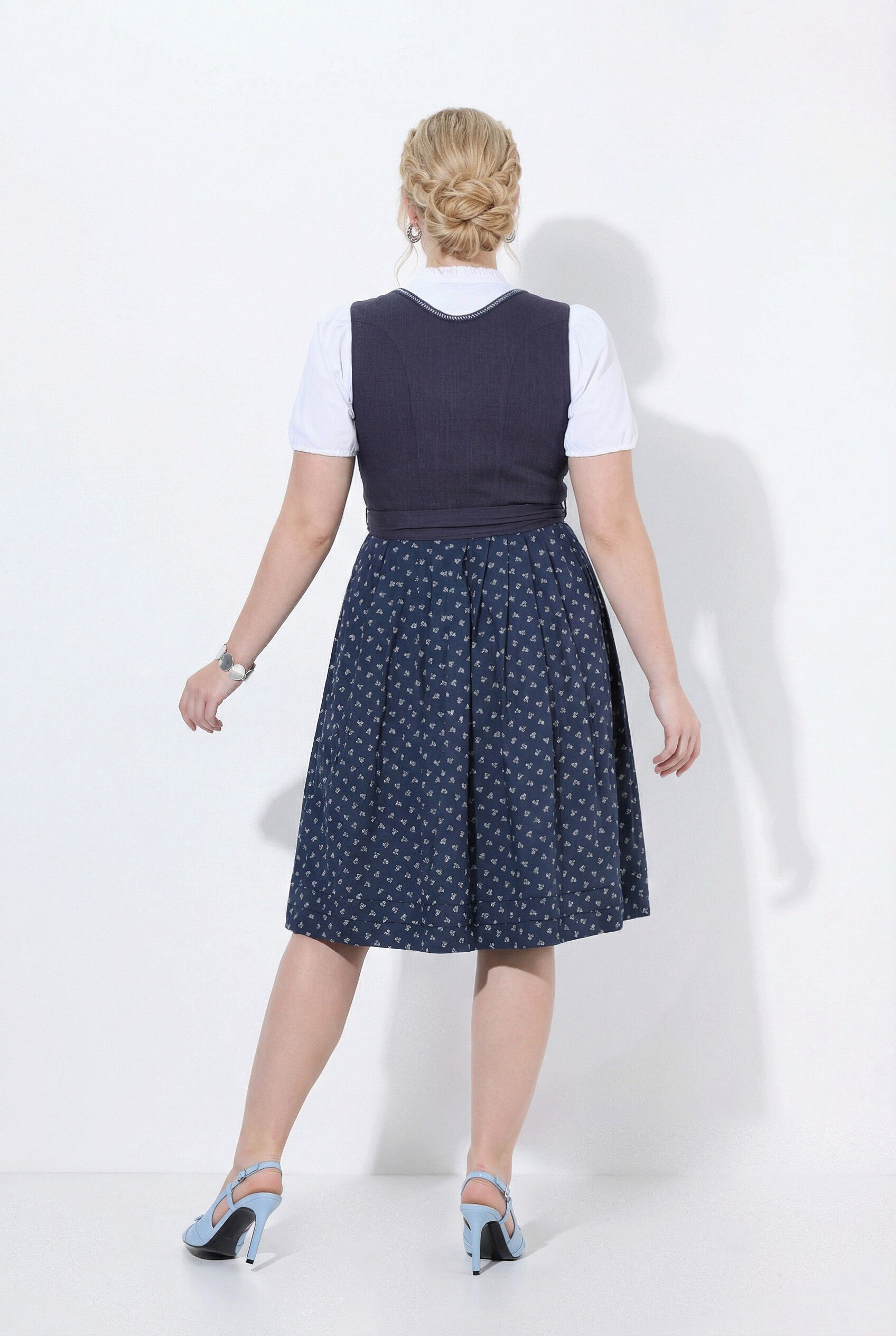Ulla Popken Dirndl Leinenmix-Dirndl Blüten Carré-Ausschnitt Schnürung