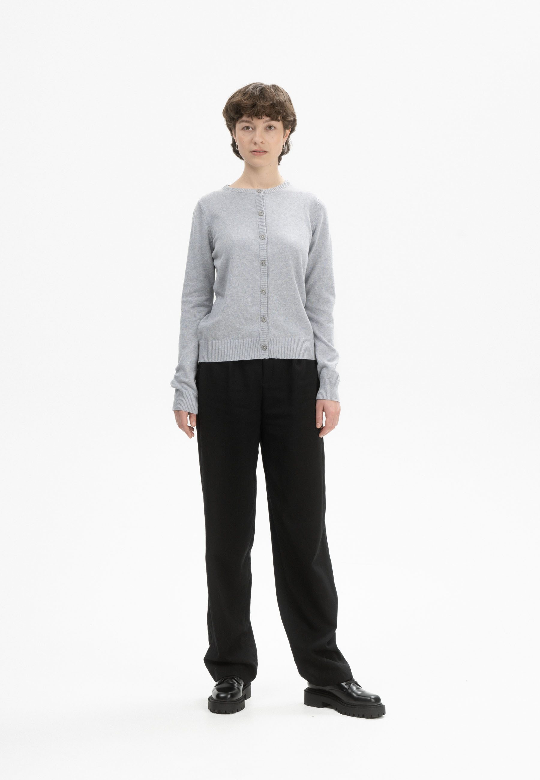 MELA Cardigan Feinstrick Cardigan Style NAMEEN Breite gerippte Struktur an Kragen und Knopfleiste