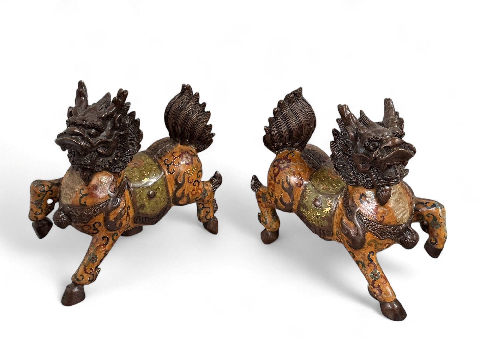 Asien LifeStyle Dekoobjekt Chinesische Qilin Figuren aus Bronze / Cloisonne Skulpturen