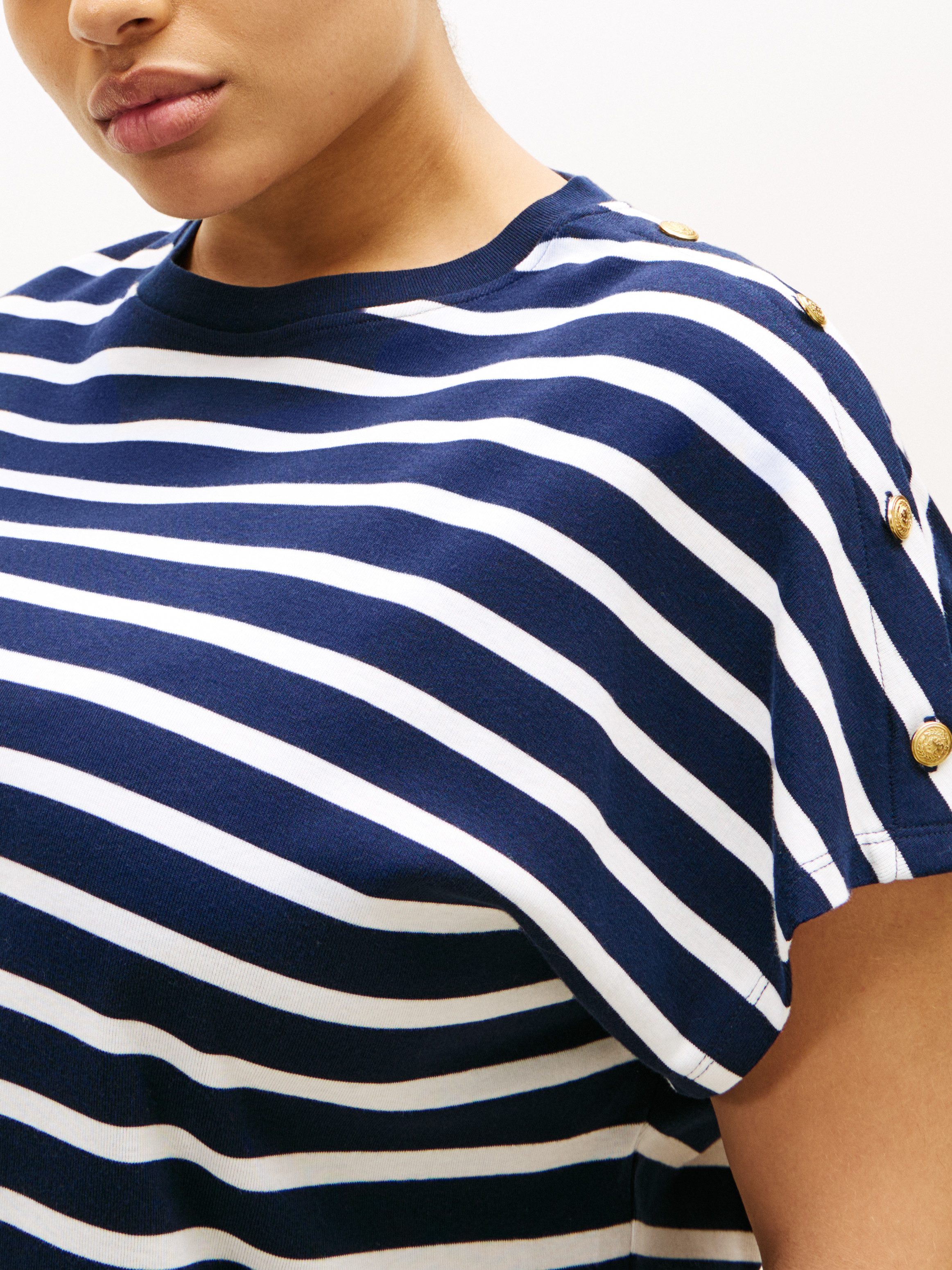 Tommy Hilfiger Curve Kurzarmshirt CRV GOLD BUTTON SS TEE in großen Größen