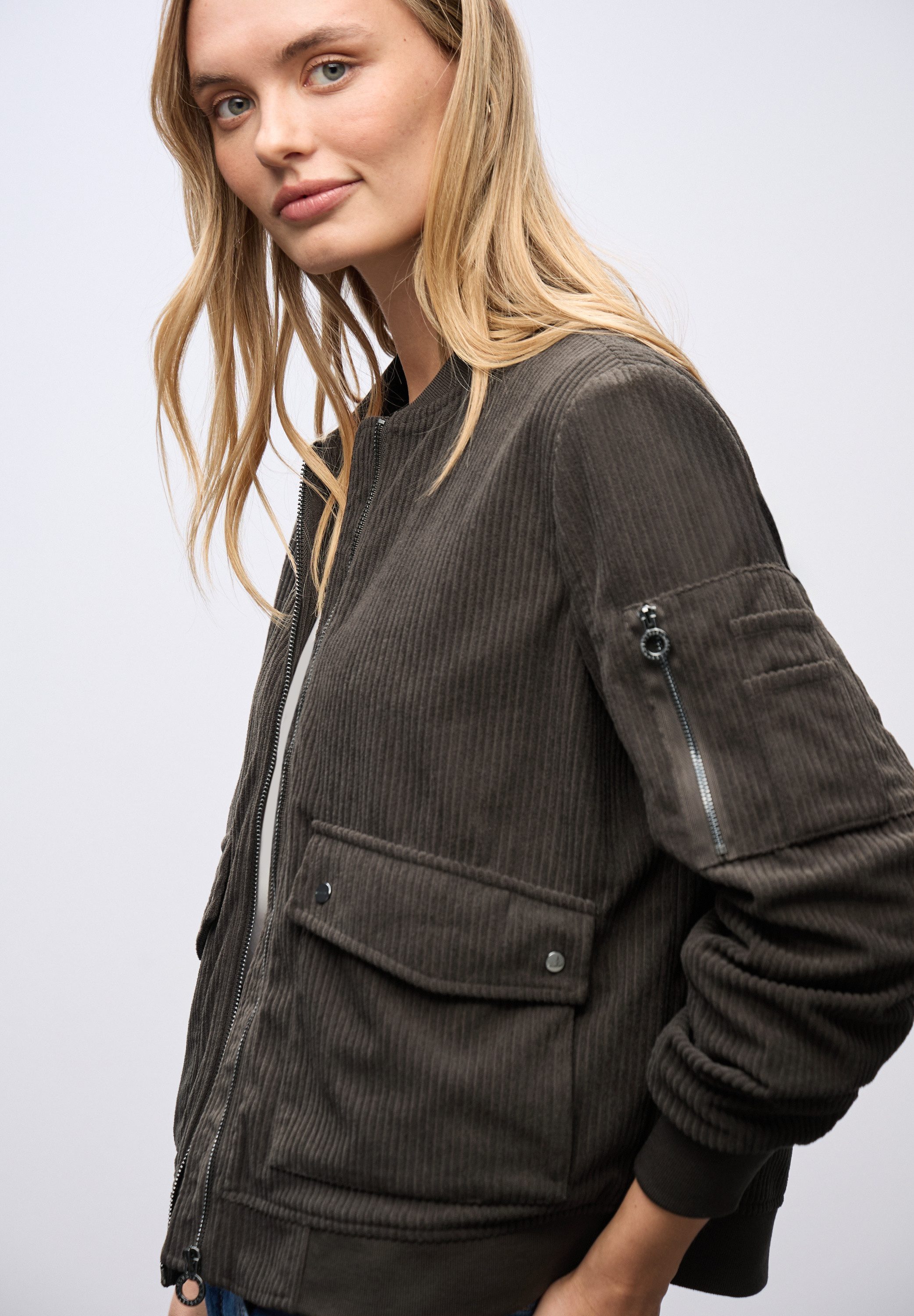 STREET ONE Blouson aus Cord und Langarm mit Bündchen und Zipperdetail