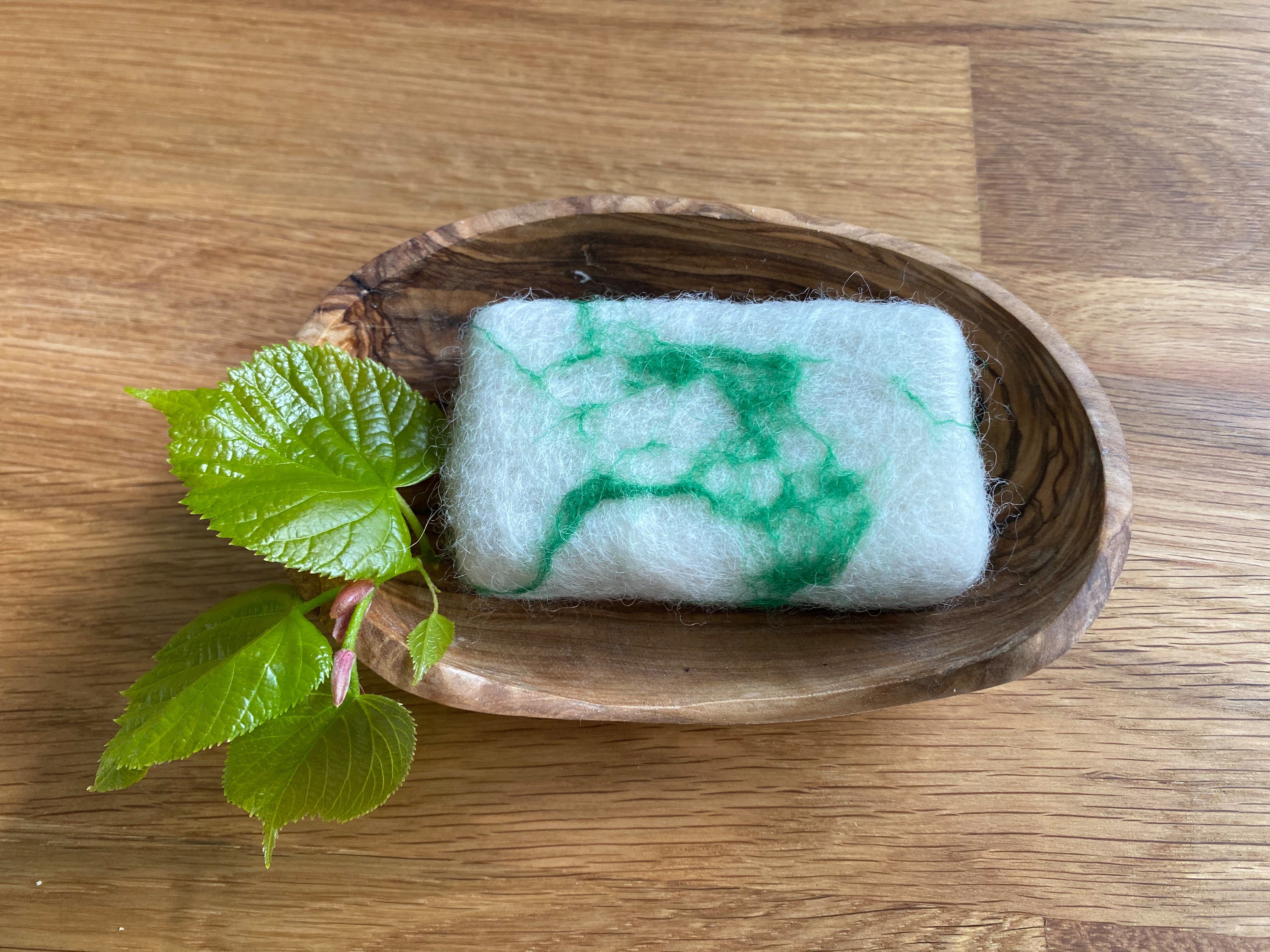 Soapbrothers Handseife Naturkosmetik, Bio-Seife, Handseife in 8 Duftsorten mit Peeling-Effekt, 1-tlg., Filzseife, Naturkosmetik