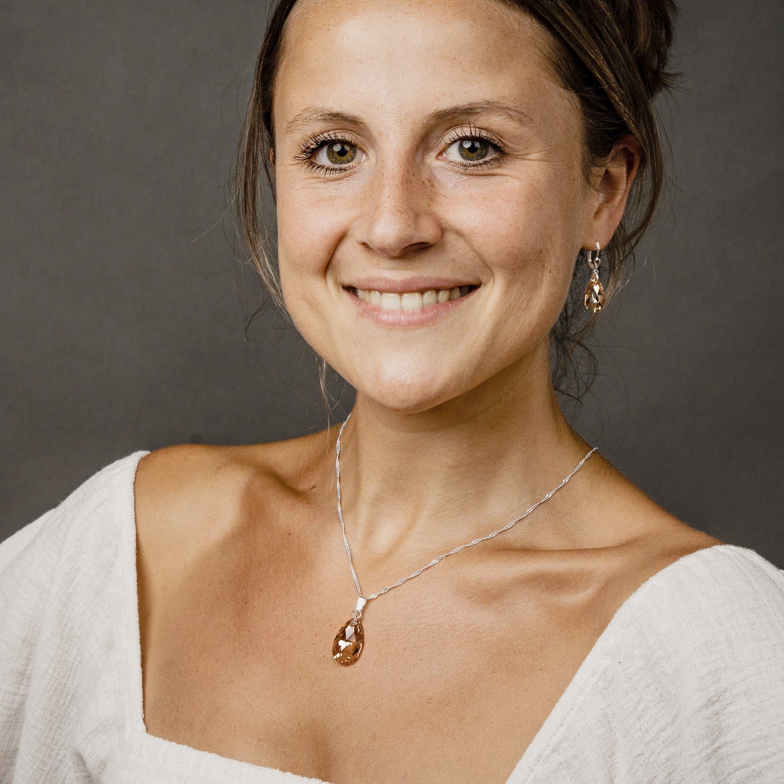 Schöner-SD Kette mit Anhänger Tropfen Kristall günstig online kaufen