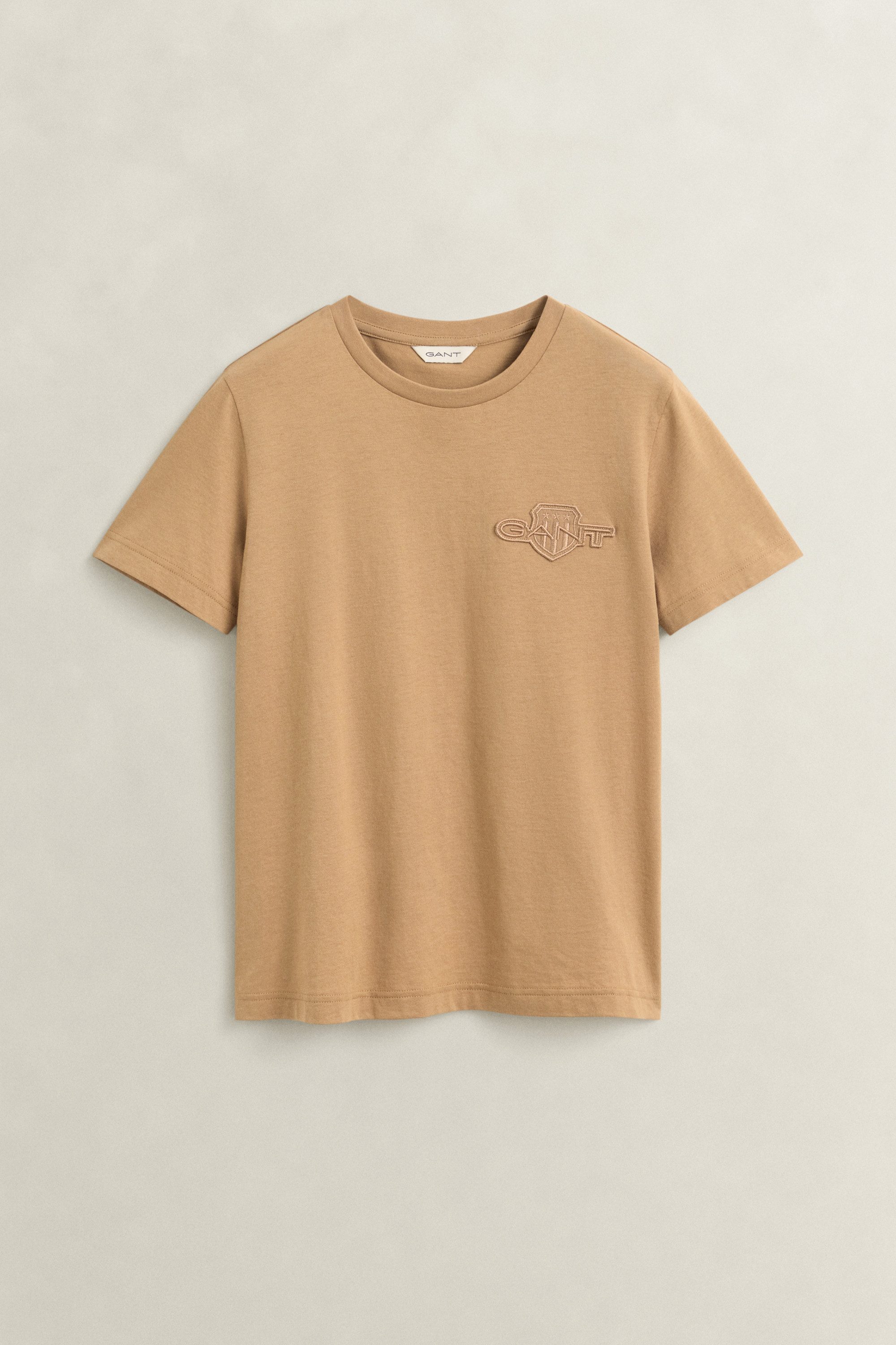 Gant T-Shirt REG TONAL SHIELD SS T-SHIRT Rundhals, Ton in Ton Stickerei