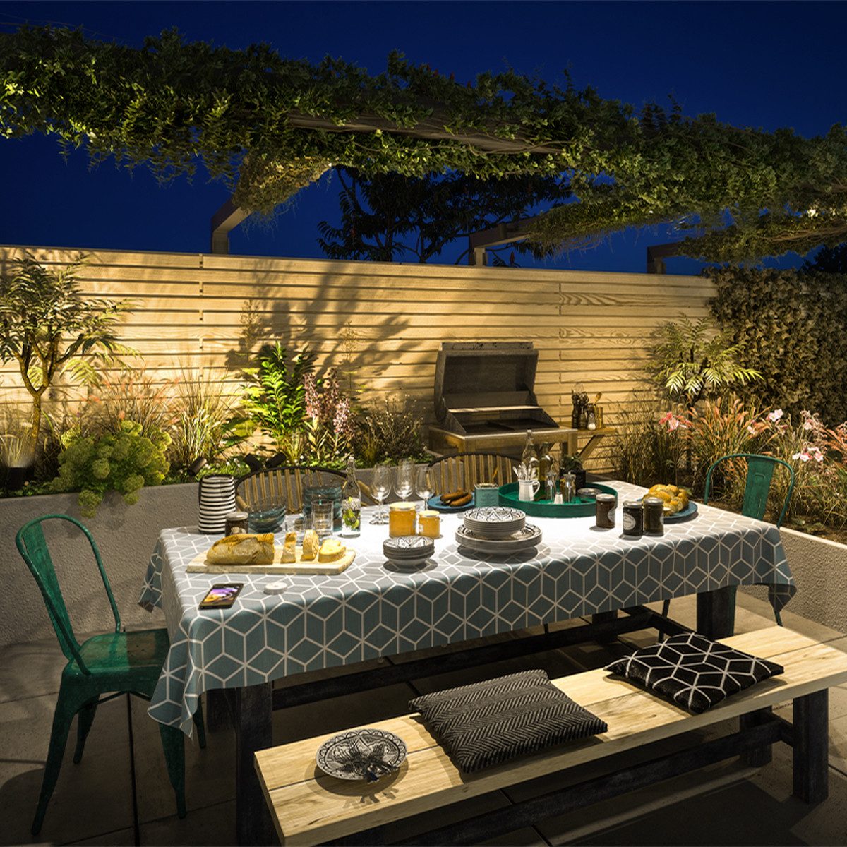 Philips LED Solarleuchte Outdoor Jivix Spiess 1.4W, 2700 Kelvin, schwarz, Abschaltautomatik, Dimmfunktion, Leuchtdauer einstellbar, Memoryfunktion, Nachtlichtfunktion, Tageslichtsensor, Timerfunktion, mehrere Helligkeitsstufen, LED fest integriert, Warmweiß