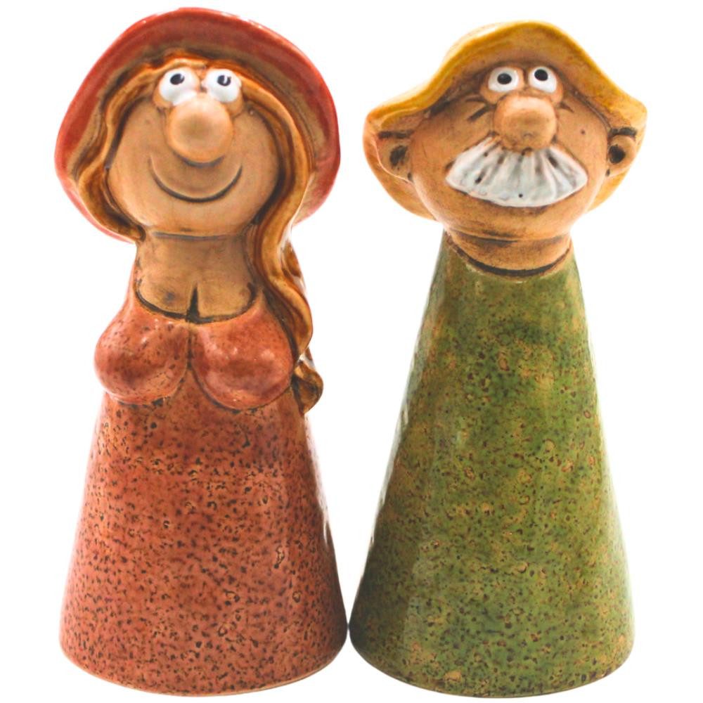 Dekohelden24 Gartenfigur Keramik Zaunstecker Mann und Frau als 2er Set, Maße je Figur L/B/H ca. 9 x 9 x 20 cm.