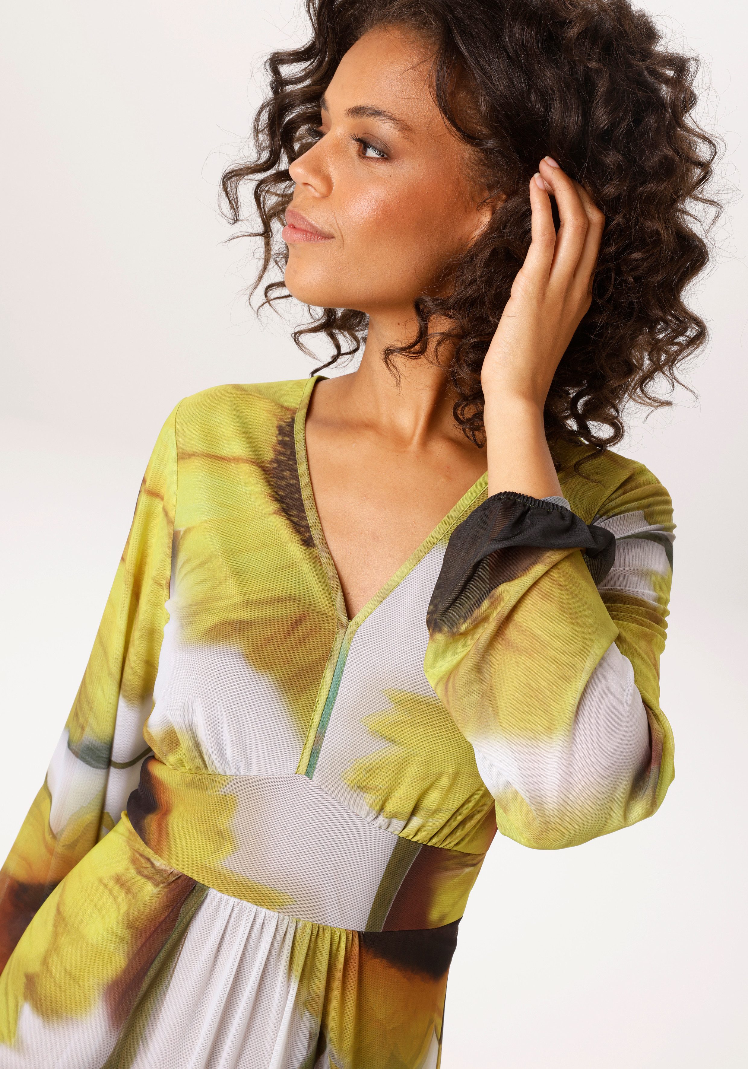 Aniston CASUAL Maxikleid mit großflächigen Sonnenblumen bedruckt - NEUE KOLLEKTION