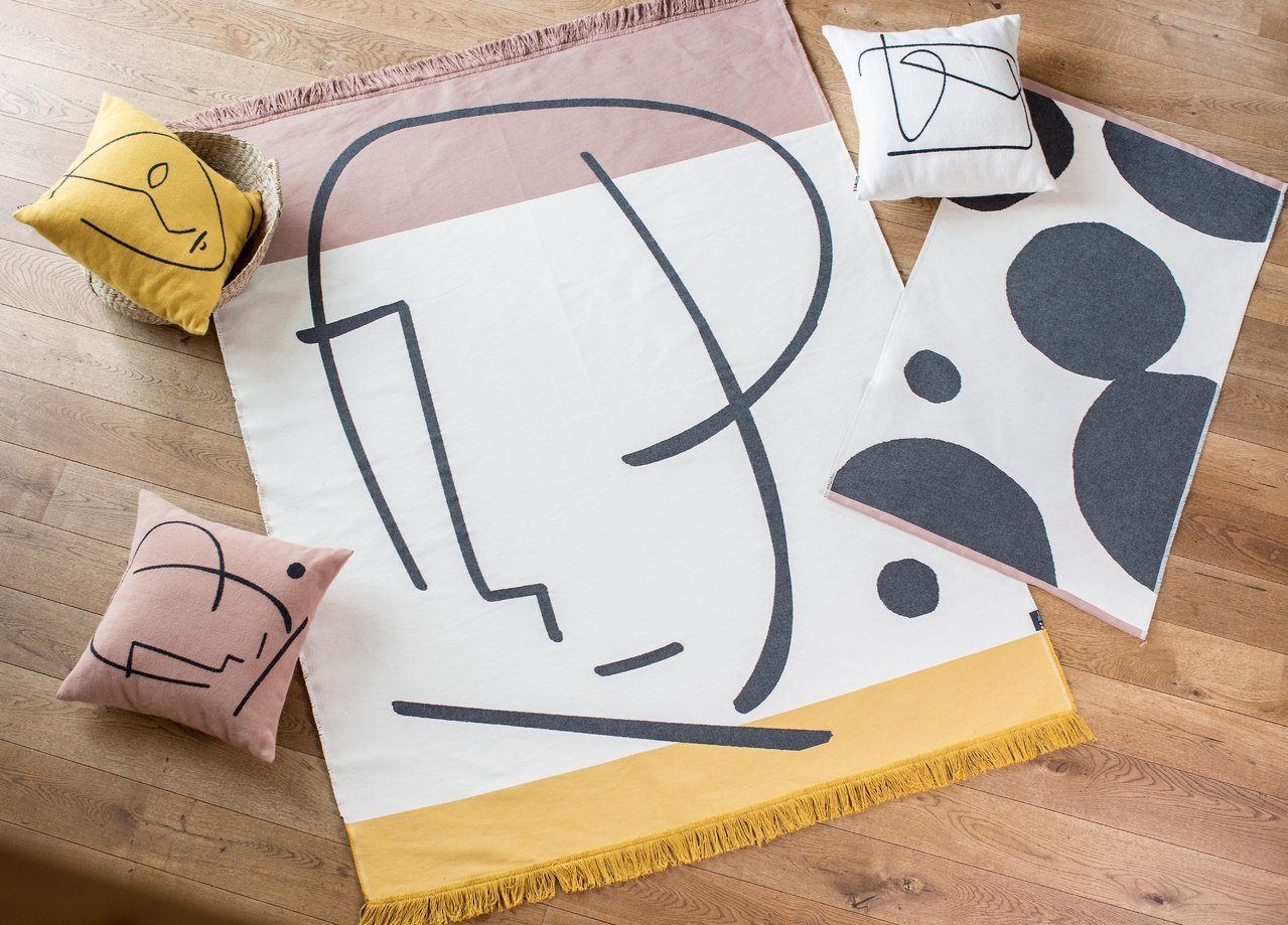 DAVID FUSSENEGGER Teppich Goliath 'Gesicht' 150 x 200 cm Rohweiß