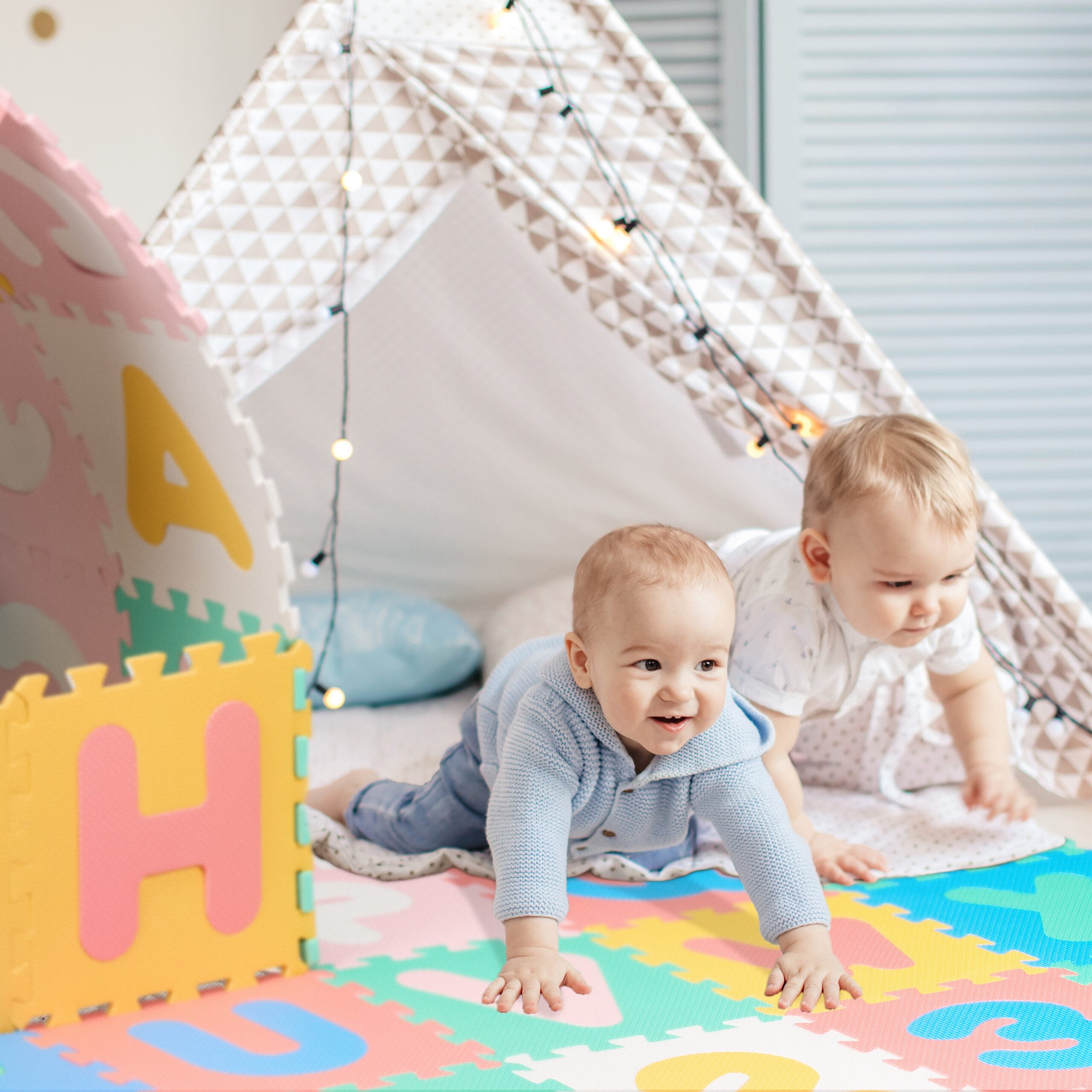 relaxdays Spielmatte Bunte Puzzlematte ABC und Zahlen (36-St) – Bild 3 von 5