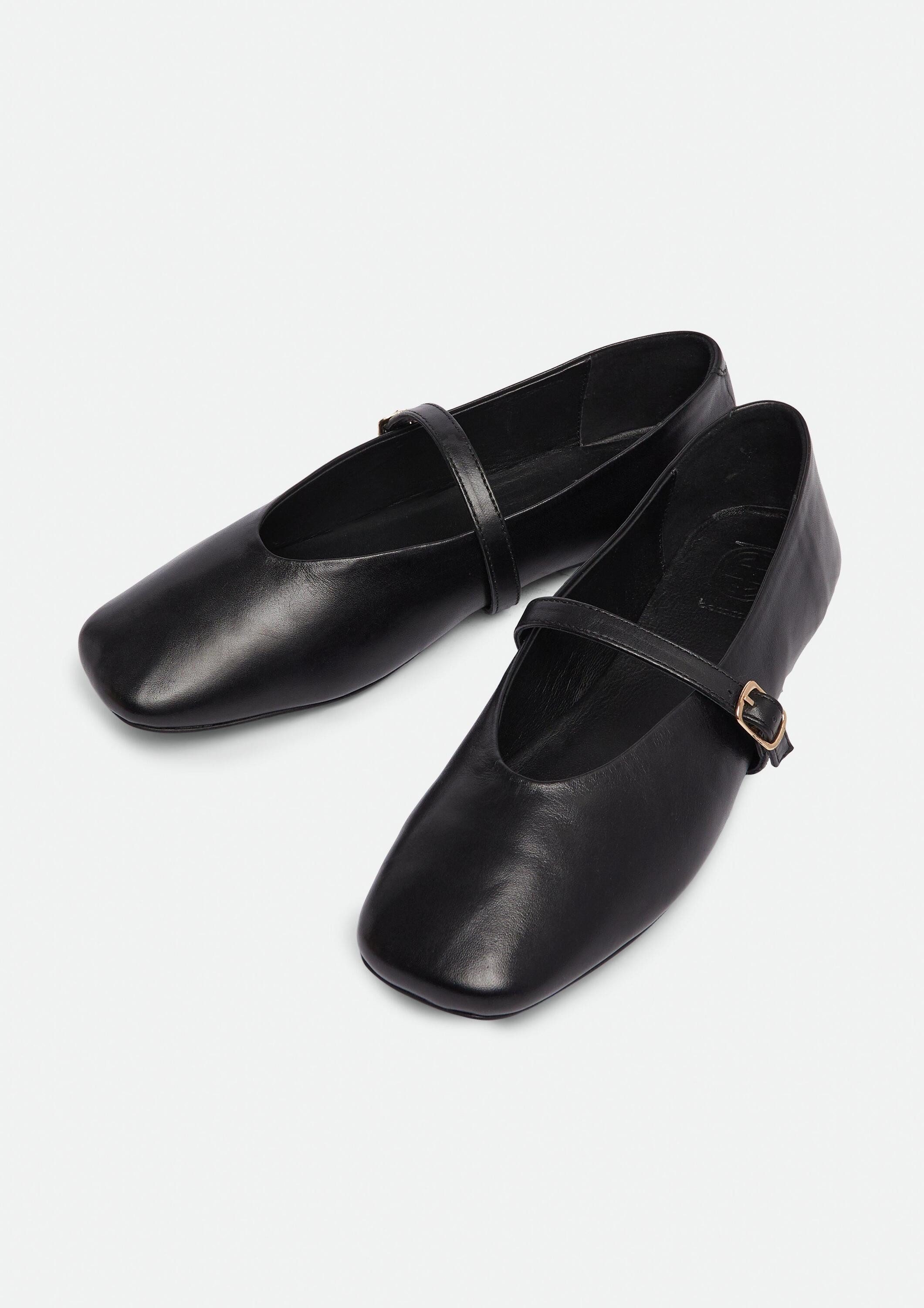 comma Slipper Slipper Ballerinas aus Glattleder mit Riemchen