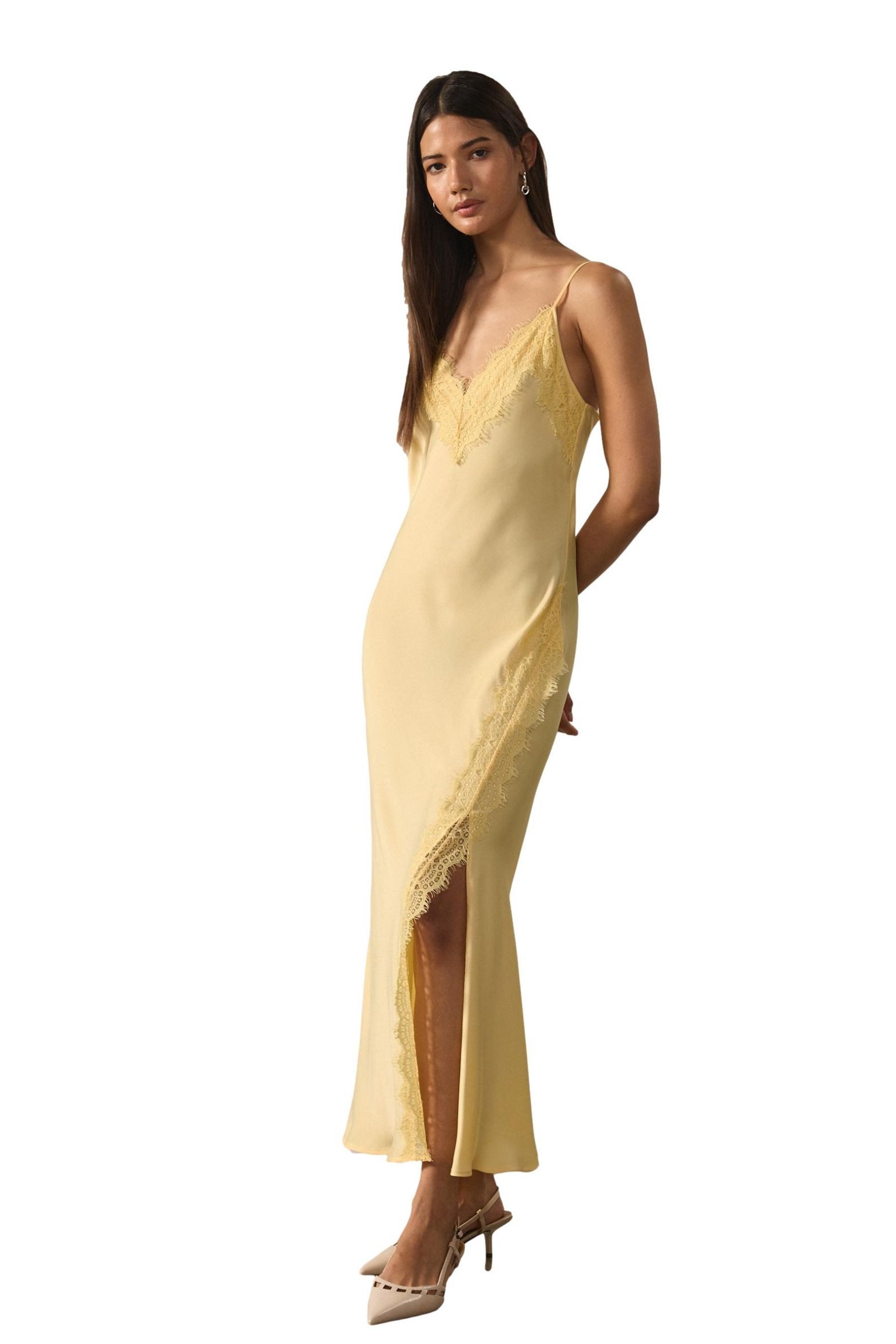 Next Midikleid Satin-Midikleid mit schmalen Trägern und Spitze (1-tlg)