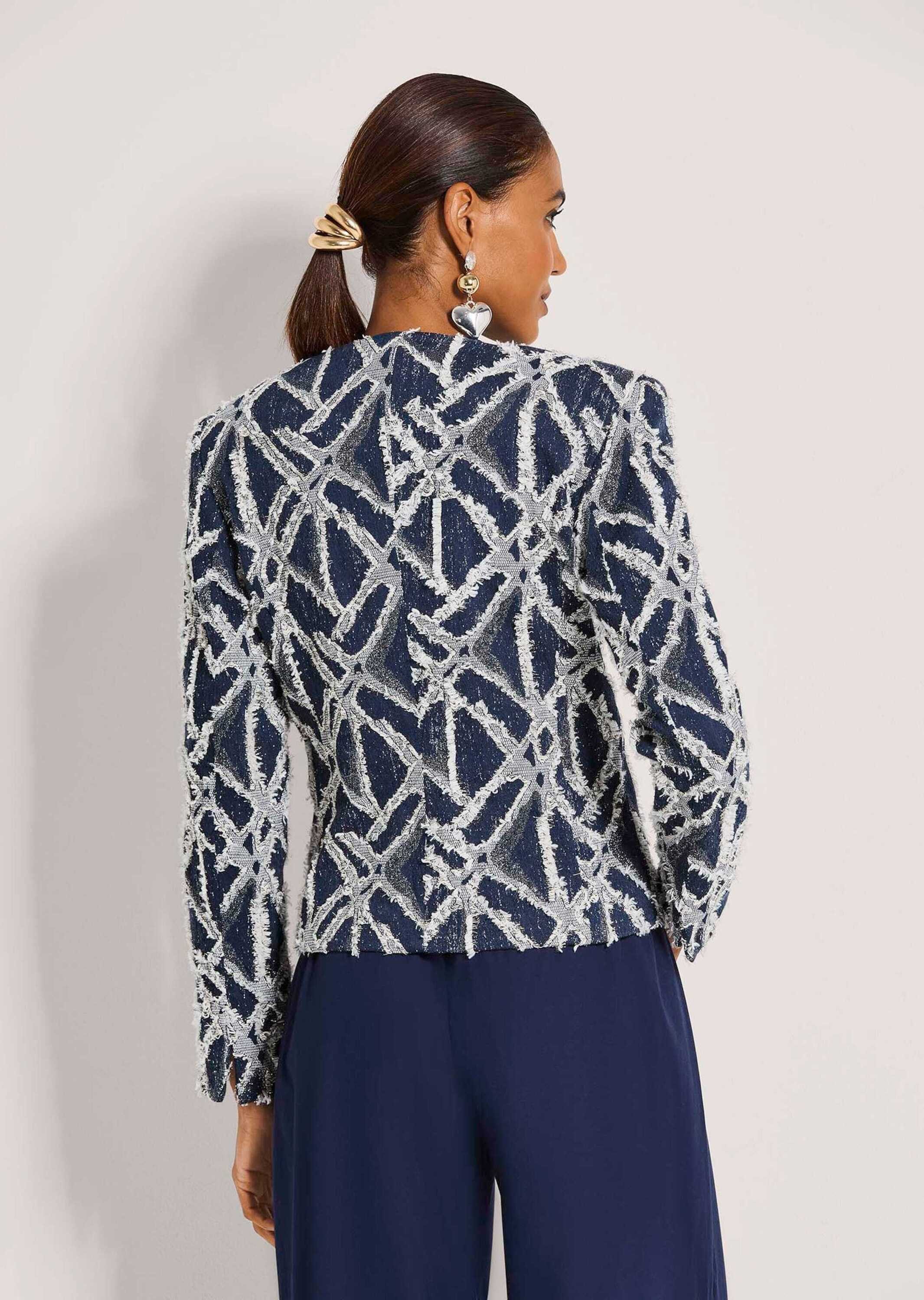 MADELEINE Kurzblazer Jacquardblazer mit Fransen Glanzblazer mit Rundhals, Hakenverschluss, Taschen und Langarm – Bild 2 von 5