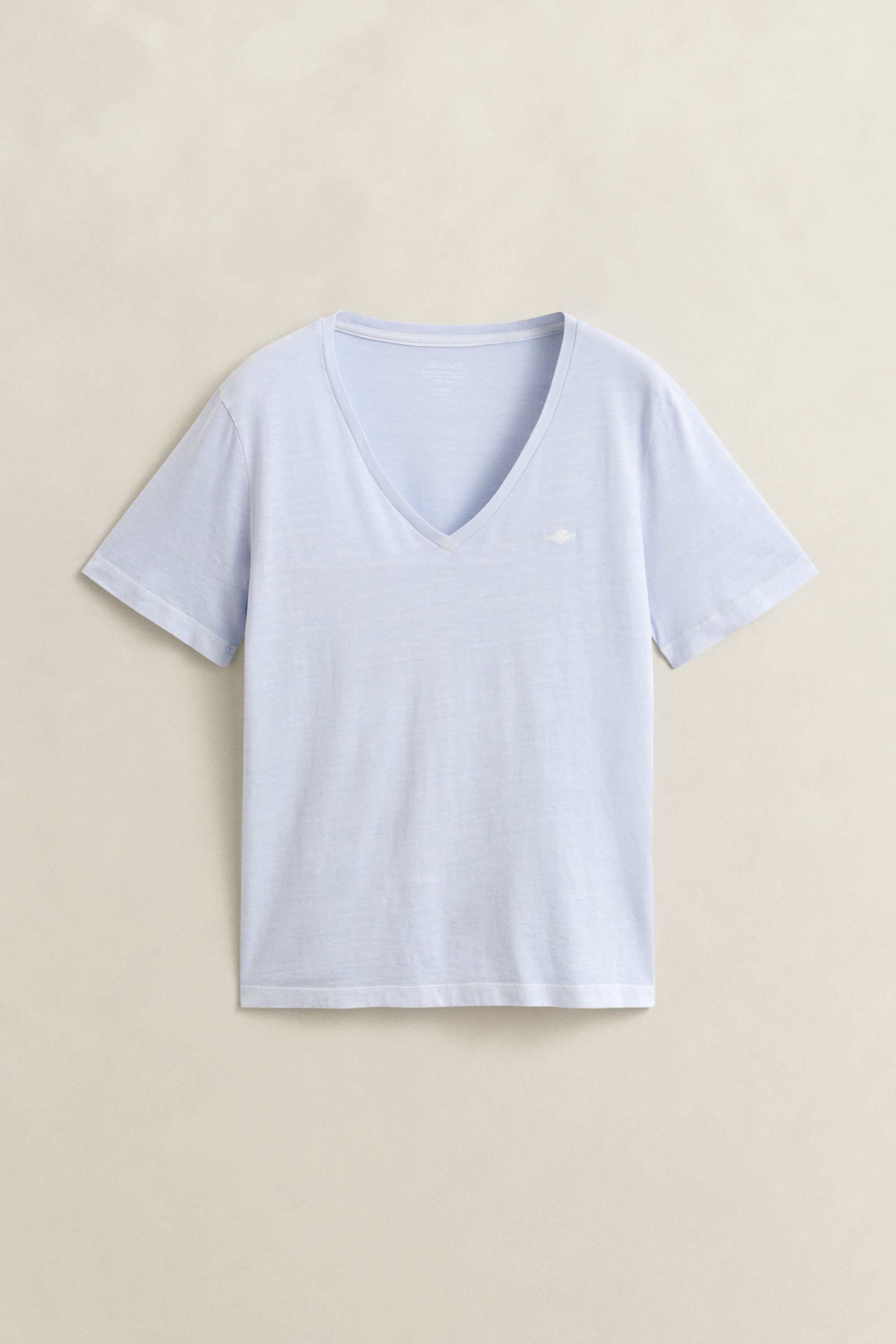 Gant T-Shirt REGULAR WASHED SHIELD V-NECK Regular fit mit V-Ausschnitt – Bild 5 von 5