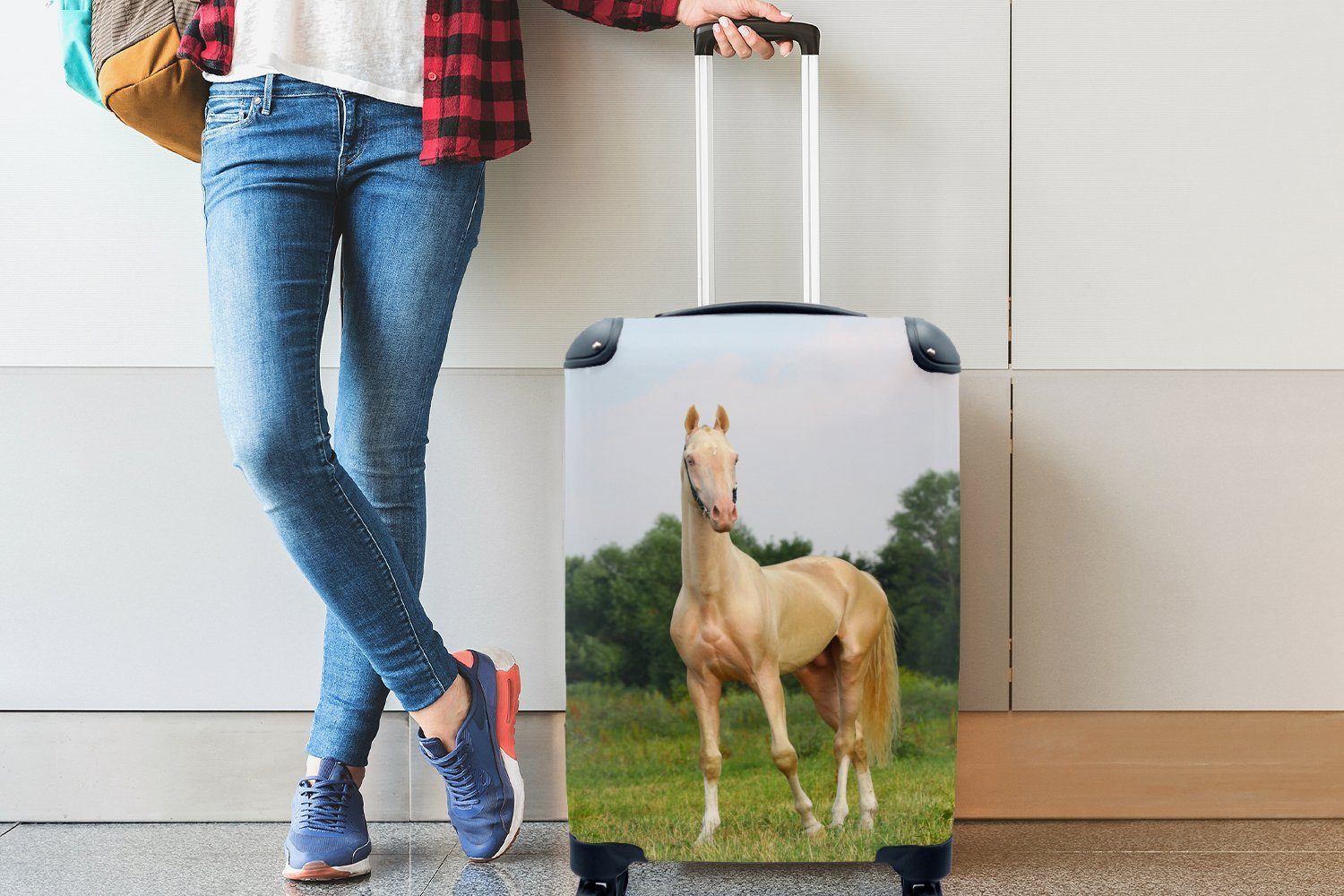 Reisetasche Handgepäckkoffer MuchoWow Trolley, - Ferien, für mit rollen, Gras Reisekoffer Farben, Rollen, - Handgepäck 4 Pferde