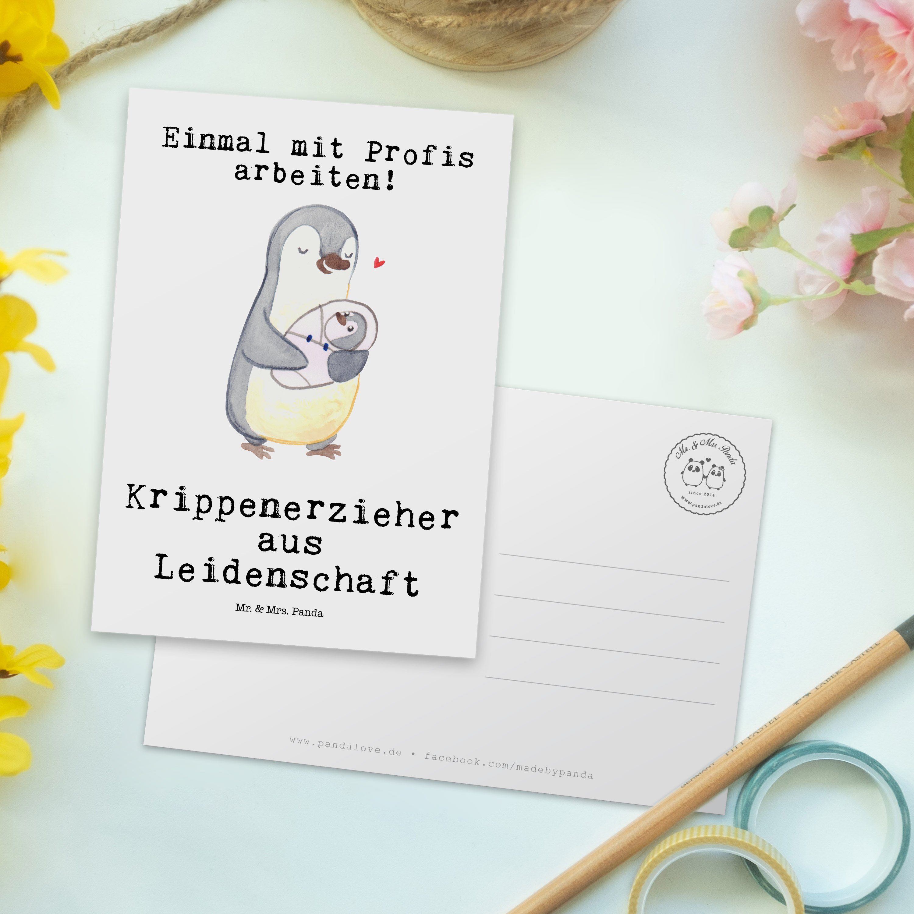 Mr. & Mrs. Panda Postkarte Krippenerzieher - Leidenschaft Kindertages aus KITA, Weiß - Geschenk