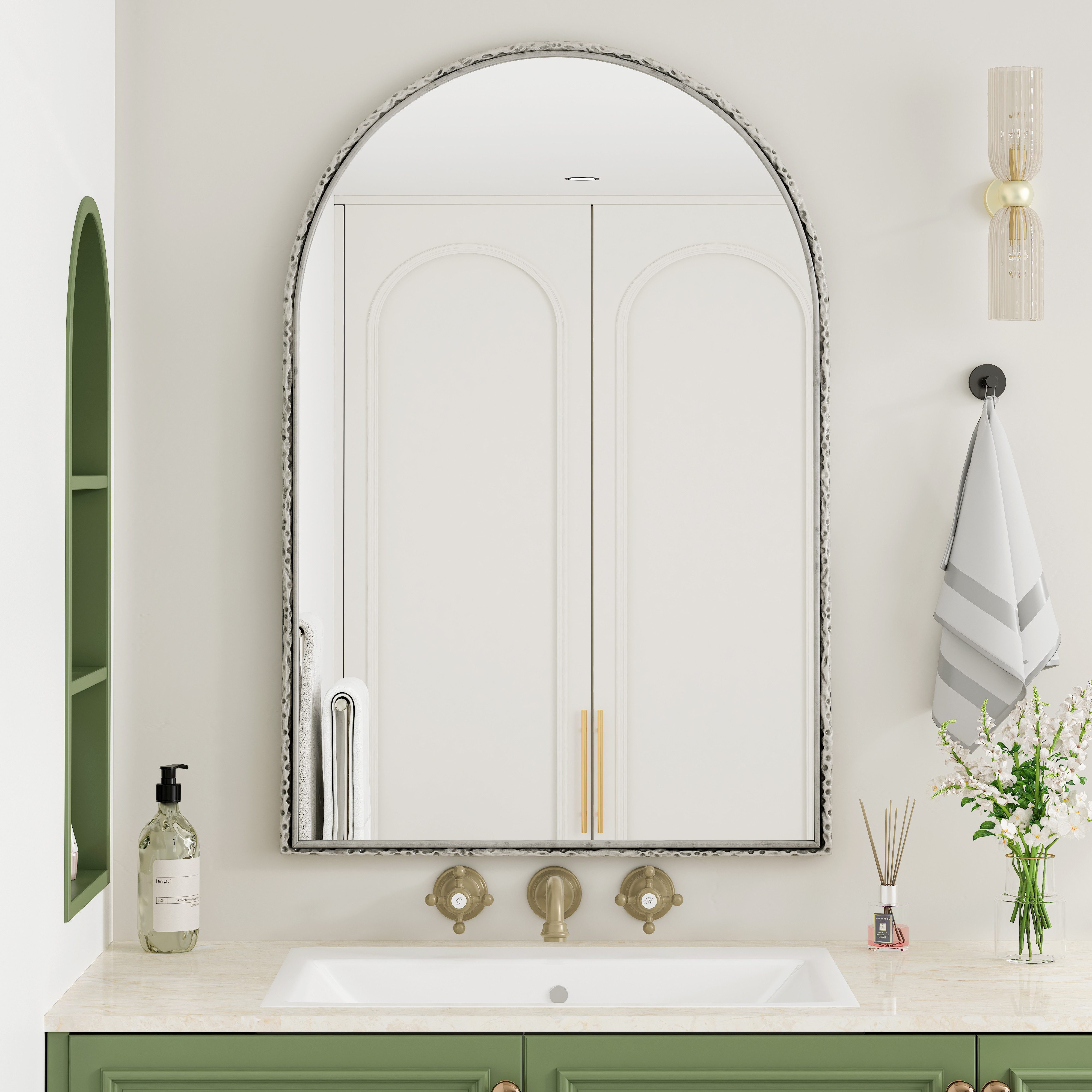 STILVORA Spiegel Bronzespiegel für Schminktisch,Bogenspiegel Metallrahmen,Wandbehang (Bogen-Wandspiegel für Badezimmer, Flur und Wohnzimmer – Robustes Design mit gehärtetem Glas, vielseitig als Schminkspiegel und Wanddekoration., 61*91cm)