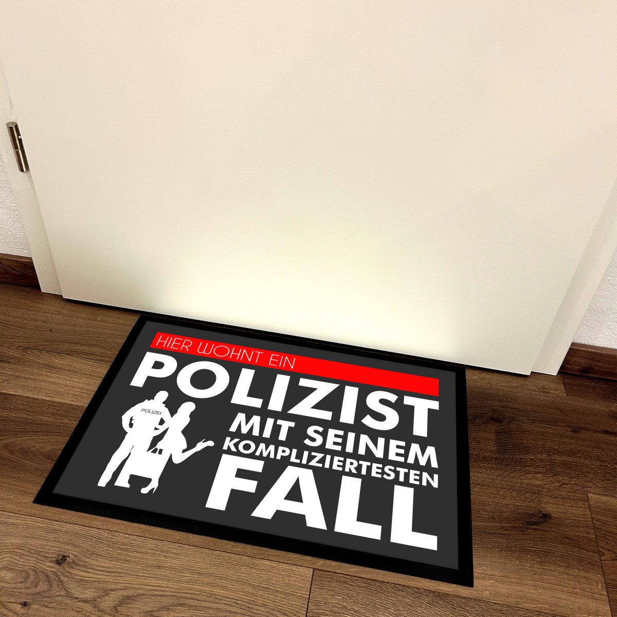 Herzbotschaft Fußmatte Türmatte Schmutzfangmatte mit Spruch HIER WOHNT EIN POLIZIST, 2 mm hoch