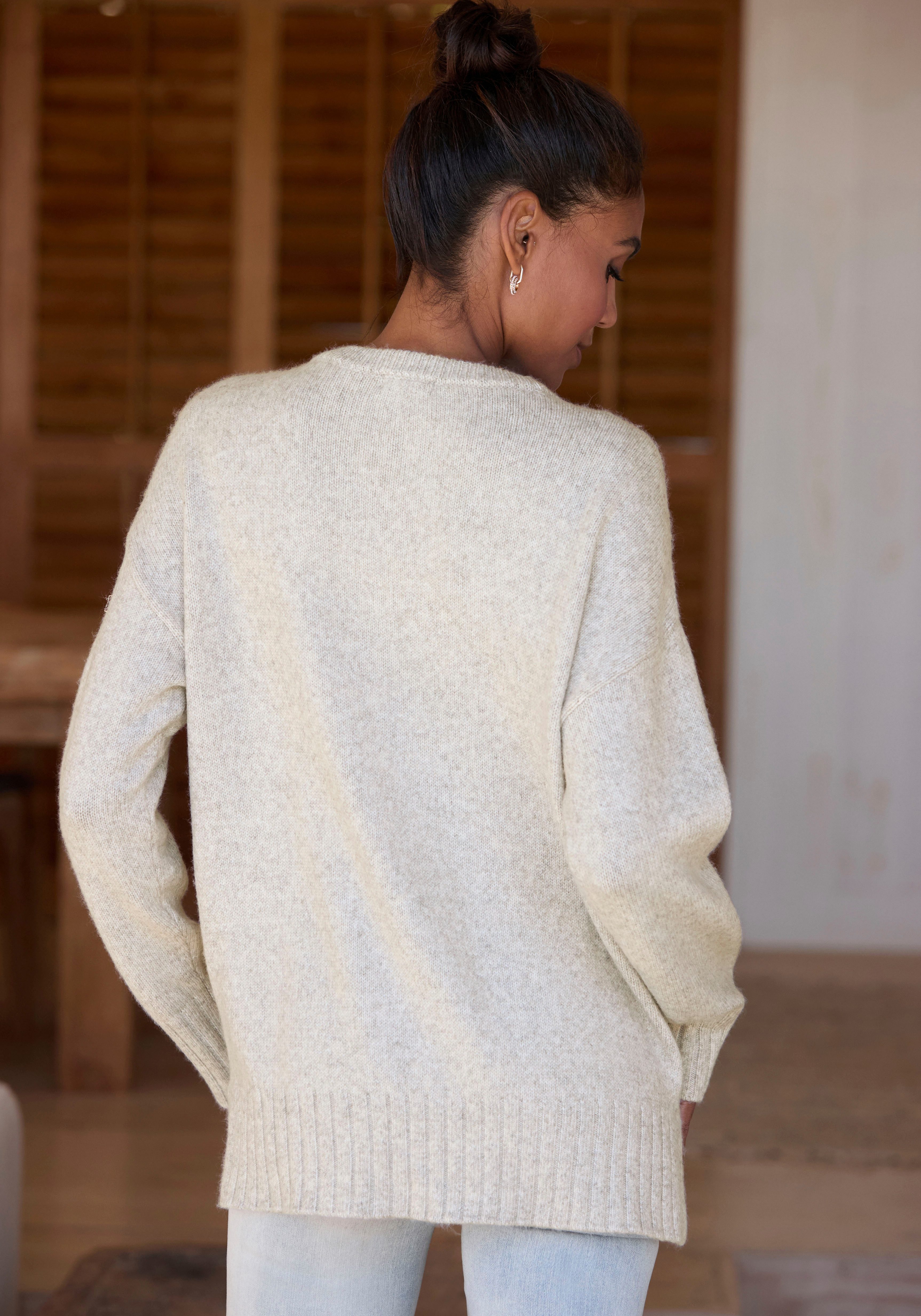 LASCANA Rundhalspullover aus supersofter Strickqualität kuscheliger Strickpullover, weicher Strick, bequem lockere Form, Basic – Bild 3 von 5