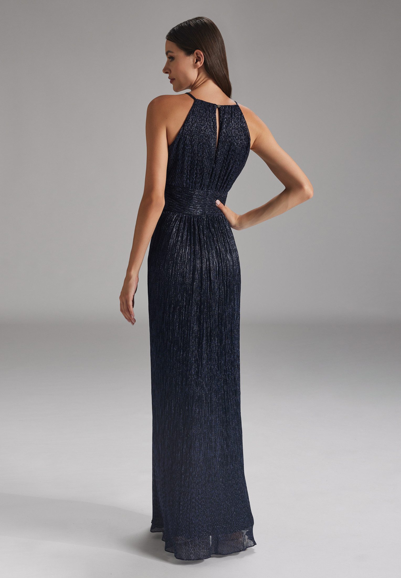 SWING Abendkleid - Plissiertes Jersey-Abendkleid mit Metallic-Fäden Taillierte Passform mit fließendem Rockteil
