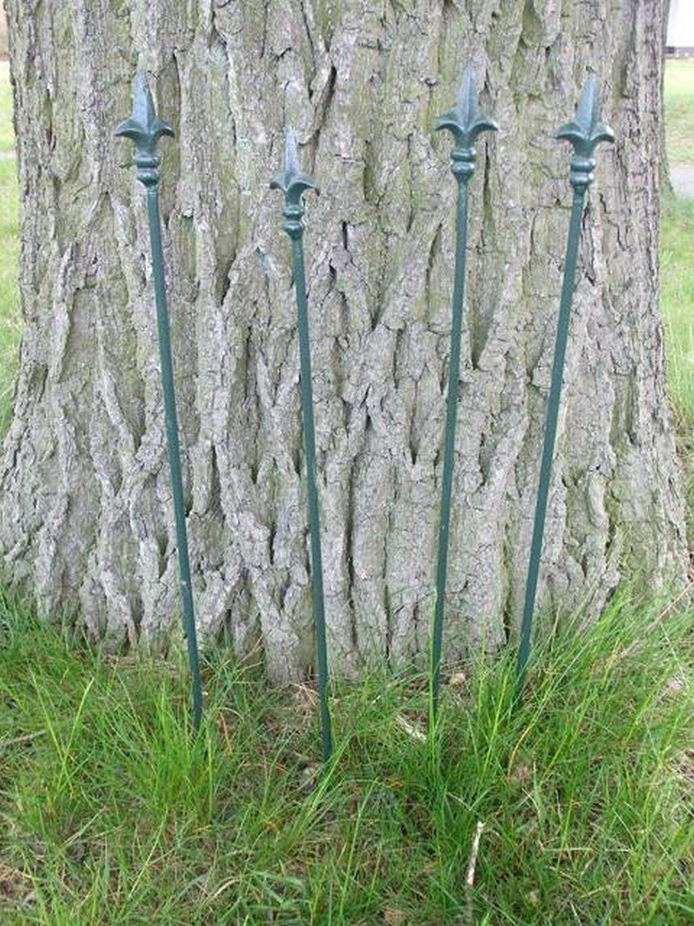 Gartenstecker 4 verzierte 60cm Rankhilfe lackierte Eisen Rankstäbe Spitze (4-St) grün Stück Deko-Impression