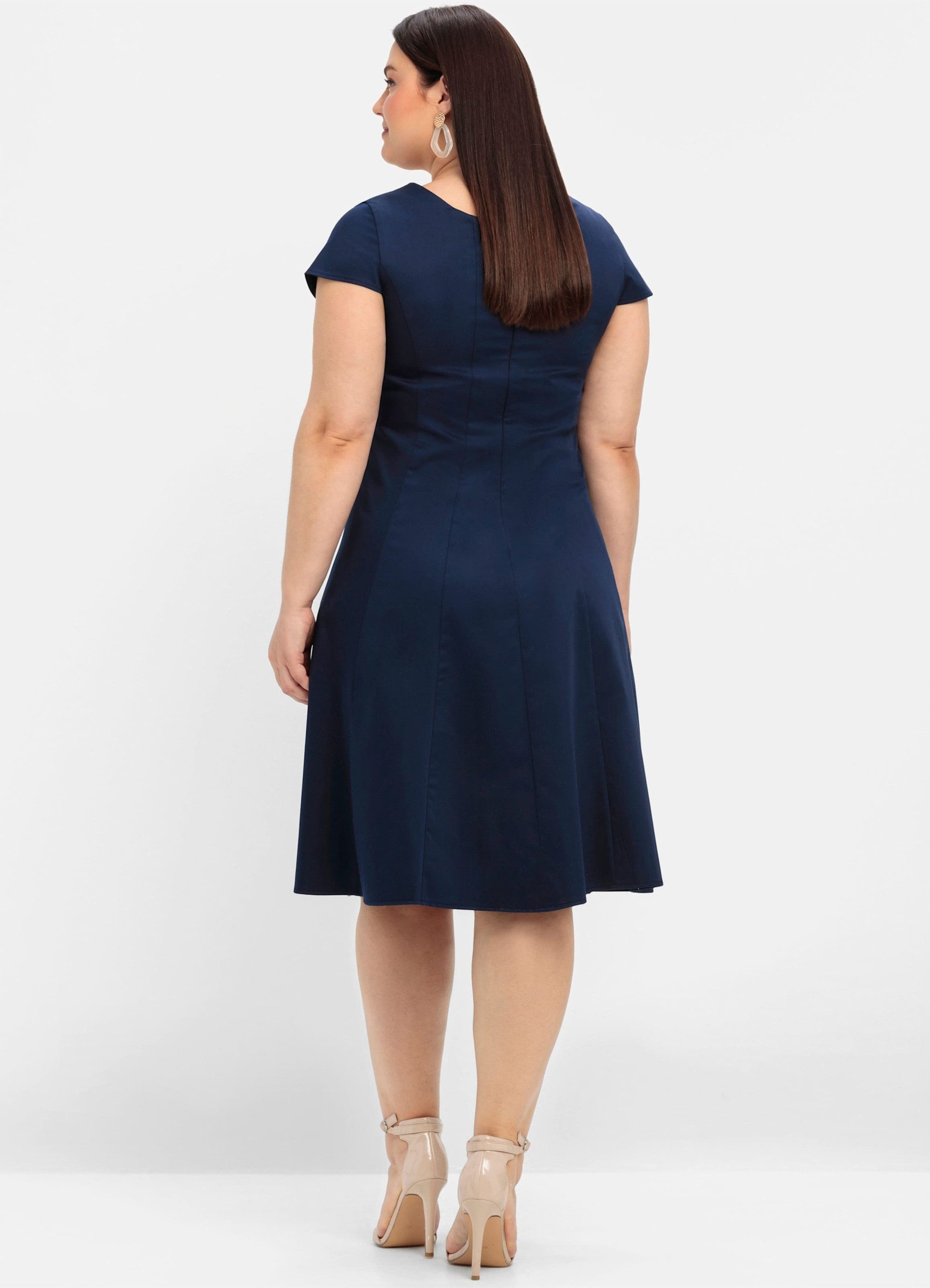 Sheego Etuikleid Cocktailkleid Kurzarm in Bahnenform günstig online kaufen