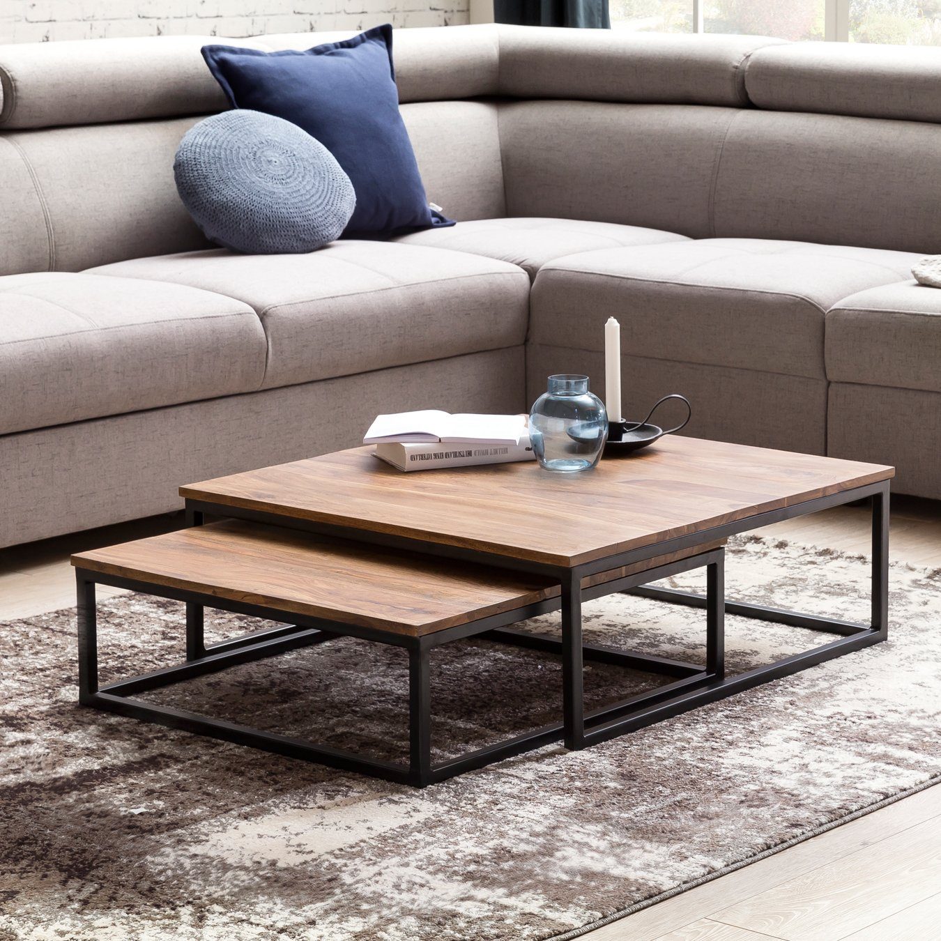 FINEBUY Satztisch FB45584 (AKOLA 2-teilig Sheesham Massivholz 75x75x27 cm), Design Wohnzimmertisch Holz Tisch mit Metallbeinen