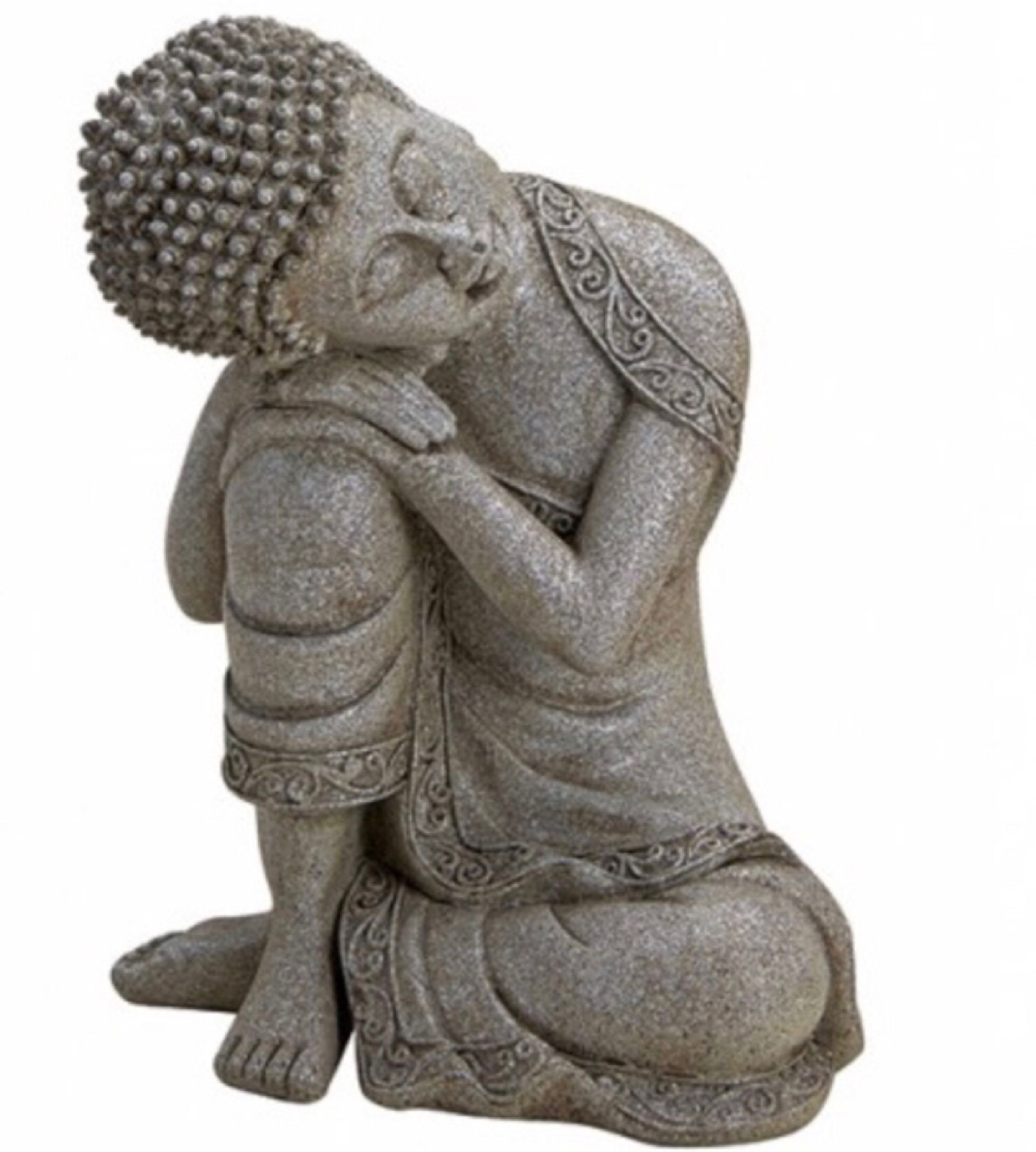G. Wurm Dekoobjekt, BuddhaFigur meditierend sitzend 20 cm hoch Farbe weiss grau D