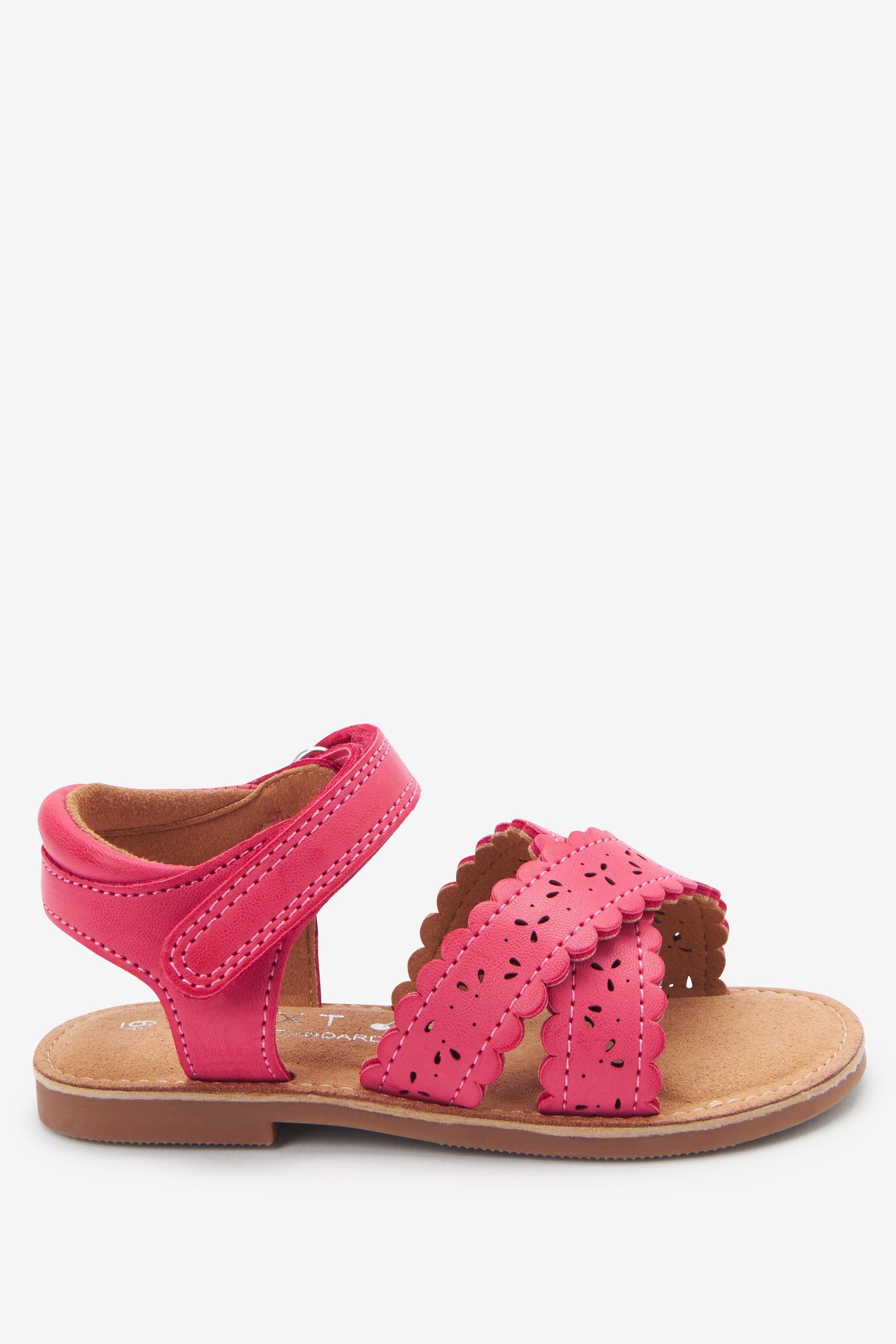 Next Sandalen mit Bogenkante - Breite Passform Sandale (1-tlg) Hot Pink